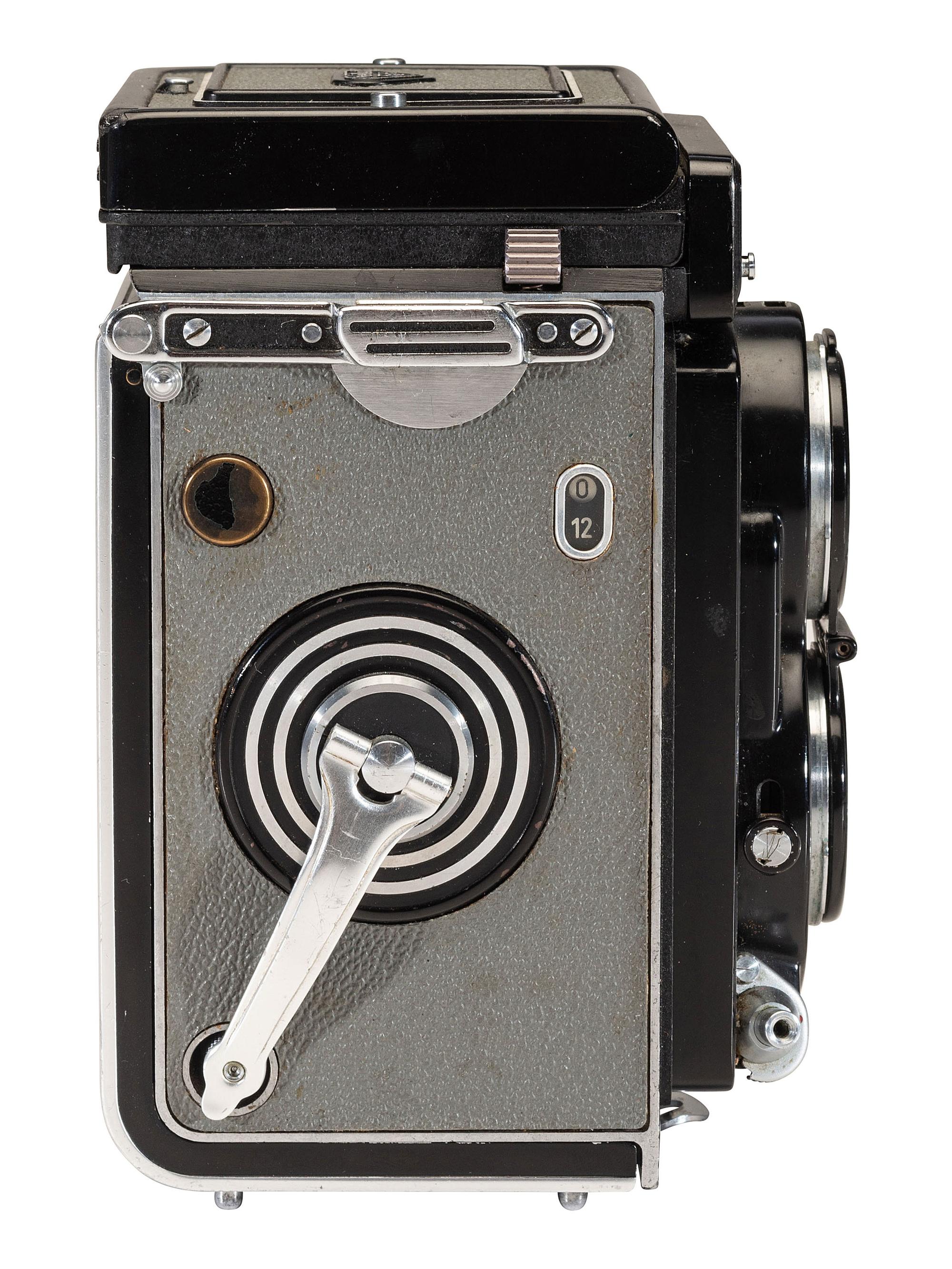 [EARLY PHOTOGRAPHY]. Rolleiflex T Model Type 1 camera.