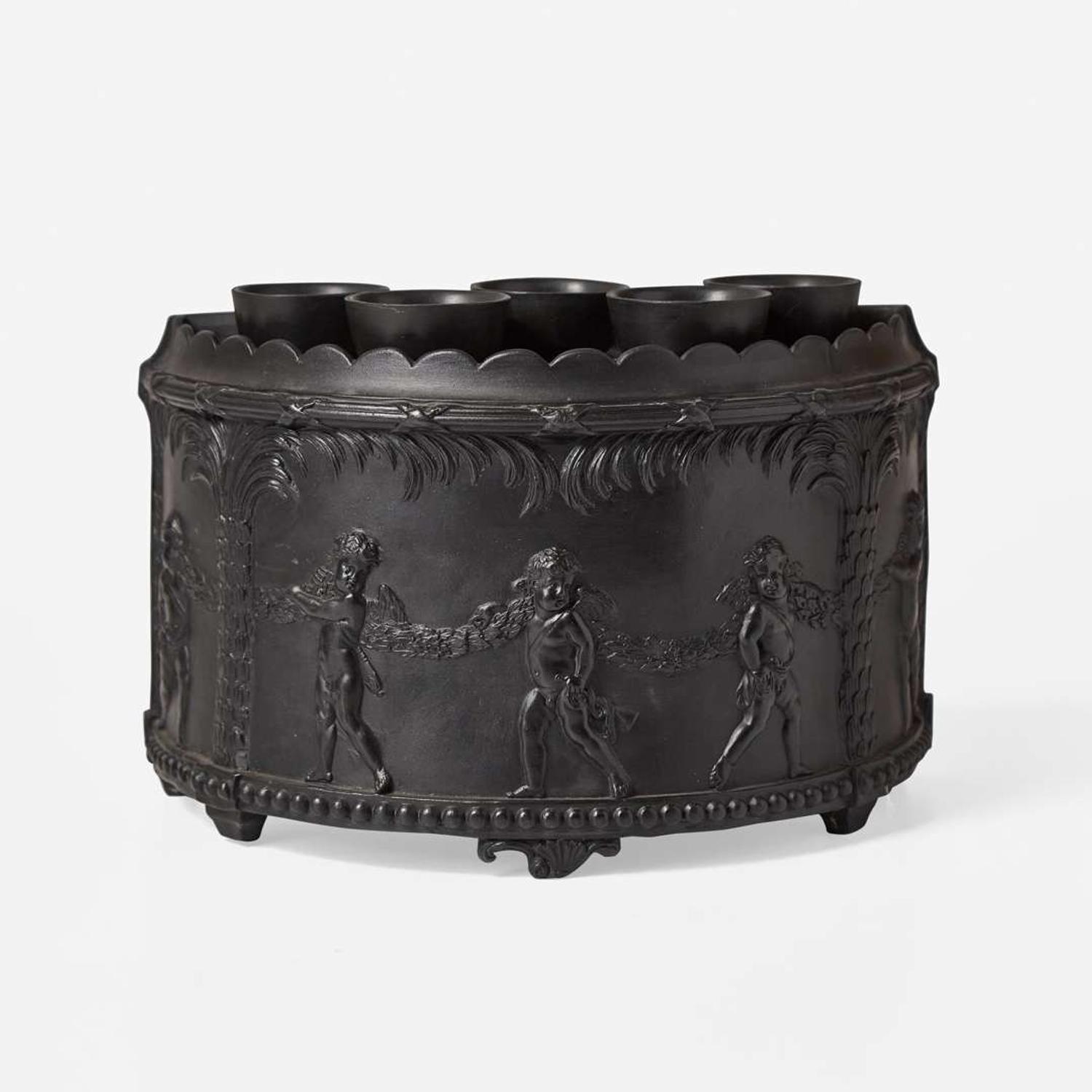 A Wedgwood Black Basalt Crocus Pot UK, circa 1800