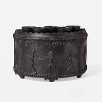 A Wedgwood Black Basalt Crocus Pot UK, circa 1800