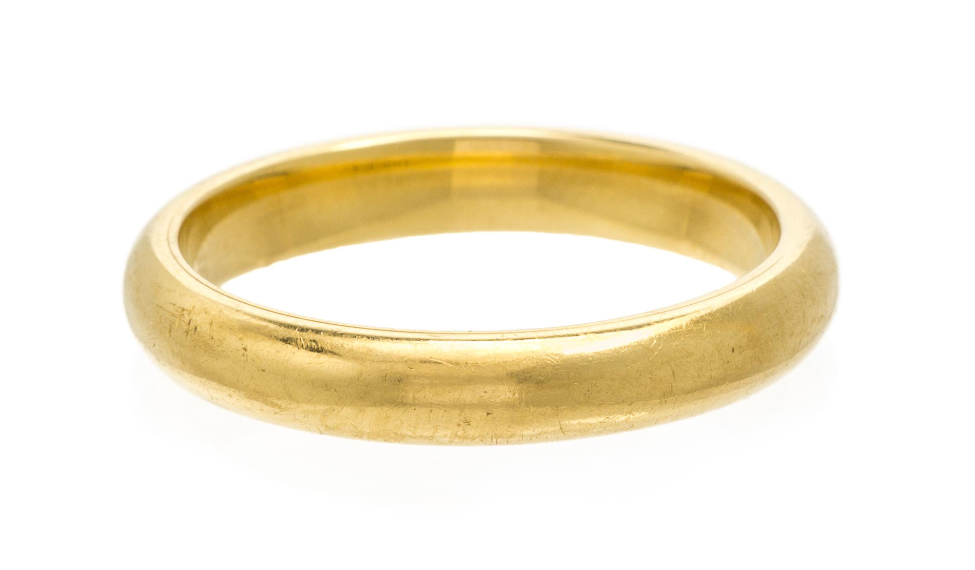 An 18 Karat Yellow Gold Band, 5.10 dwts.