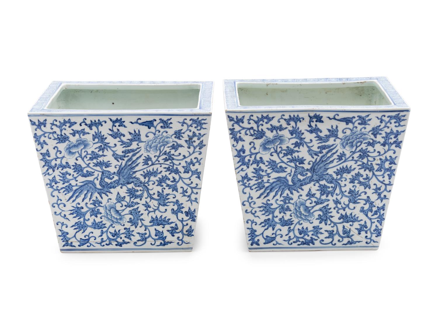 A Pair of Chinese Blue and White Porcelain Pots