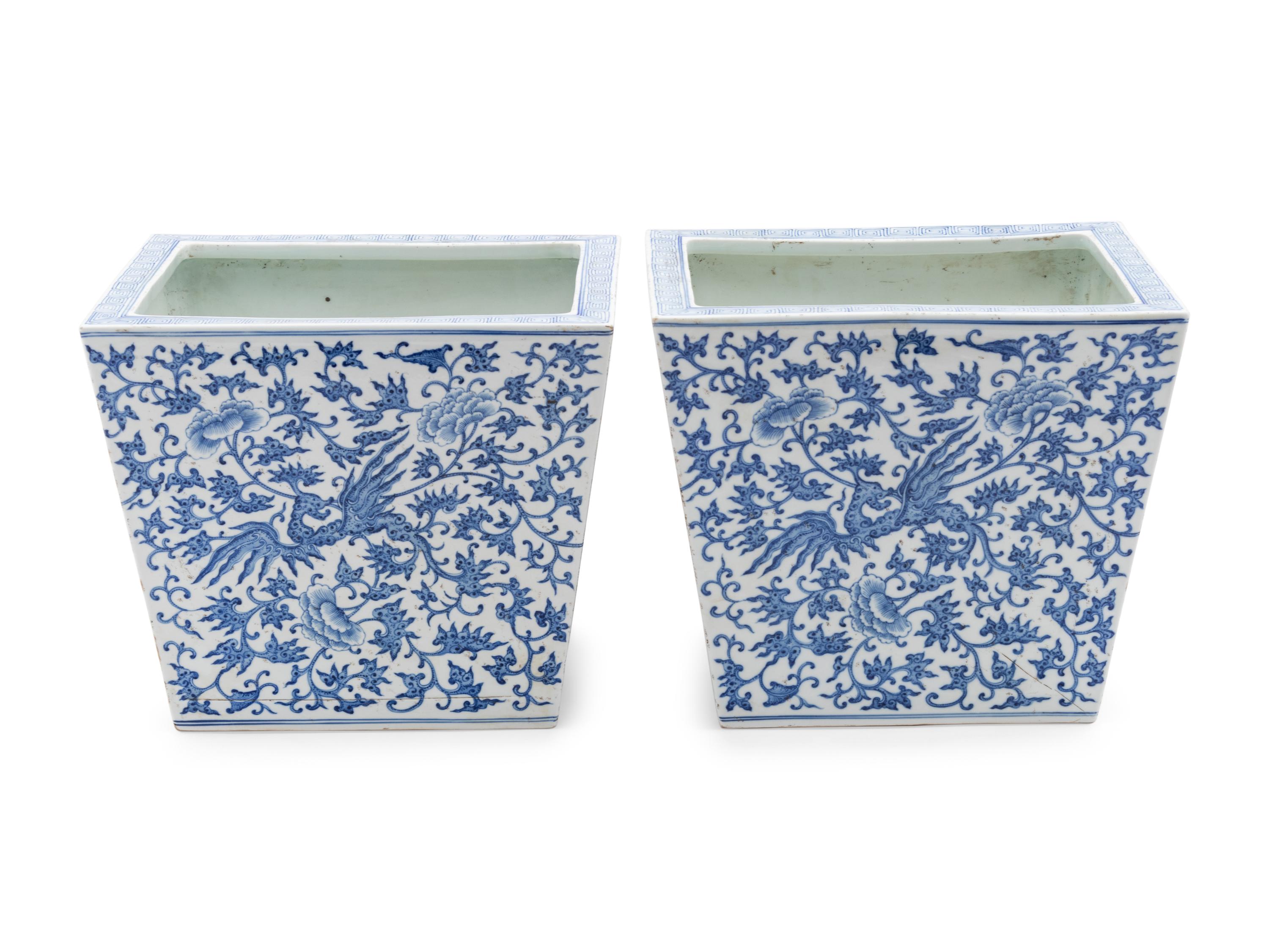 A Pair of Chinese Blue and White Porcelain Pots