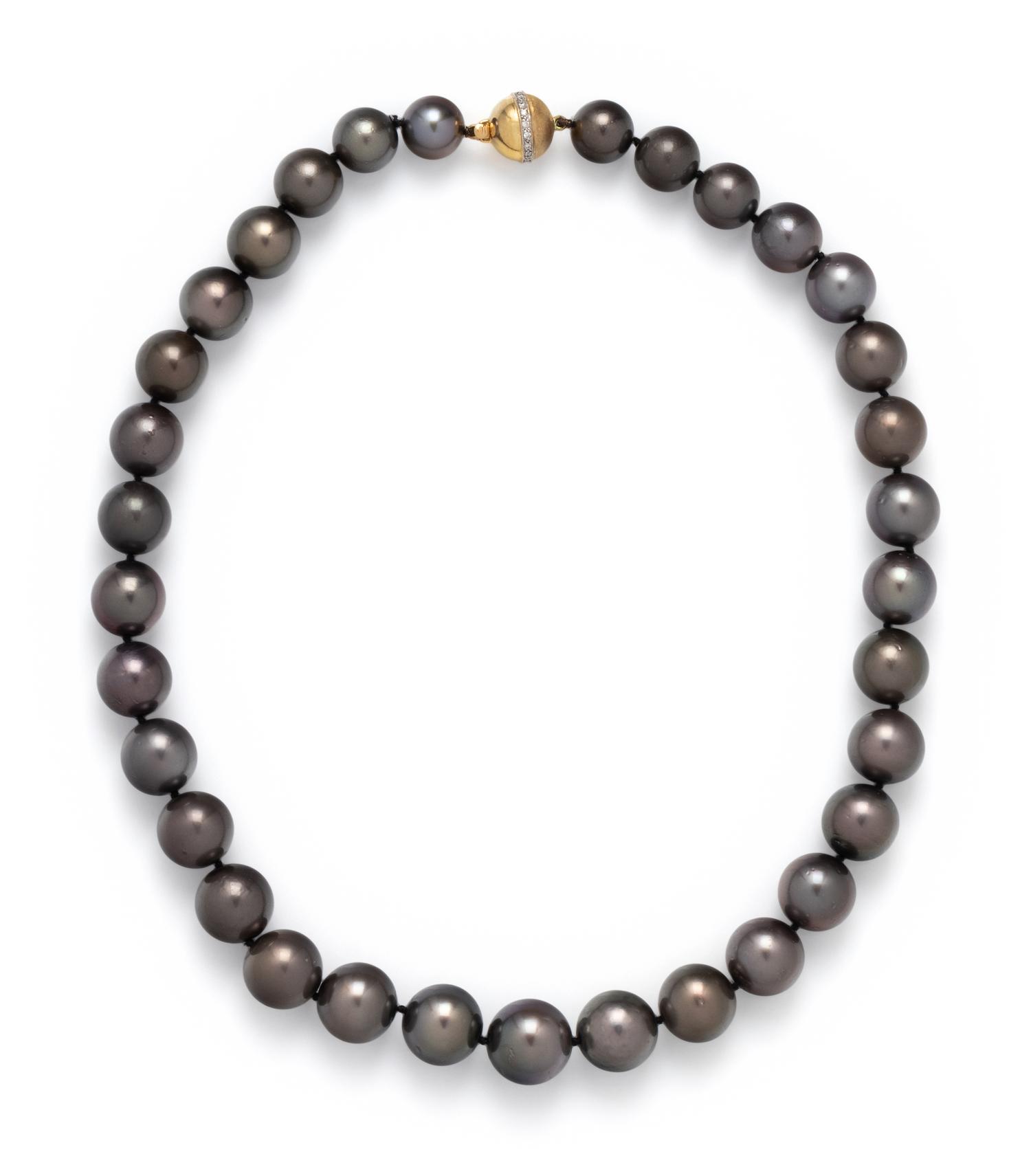 CULTURED TAHITIAN PEARL NECKLACE