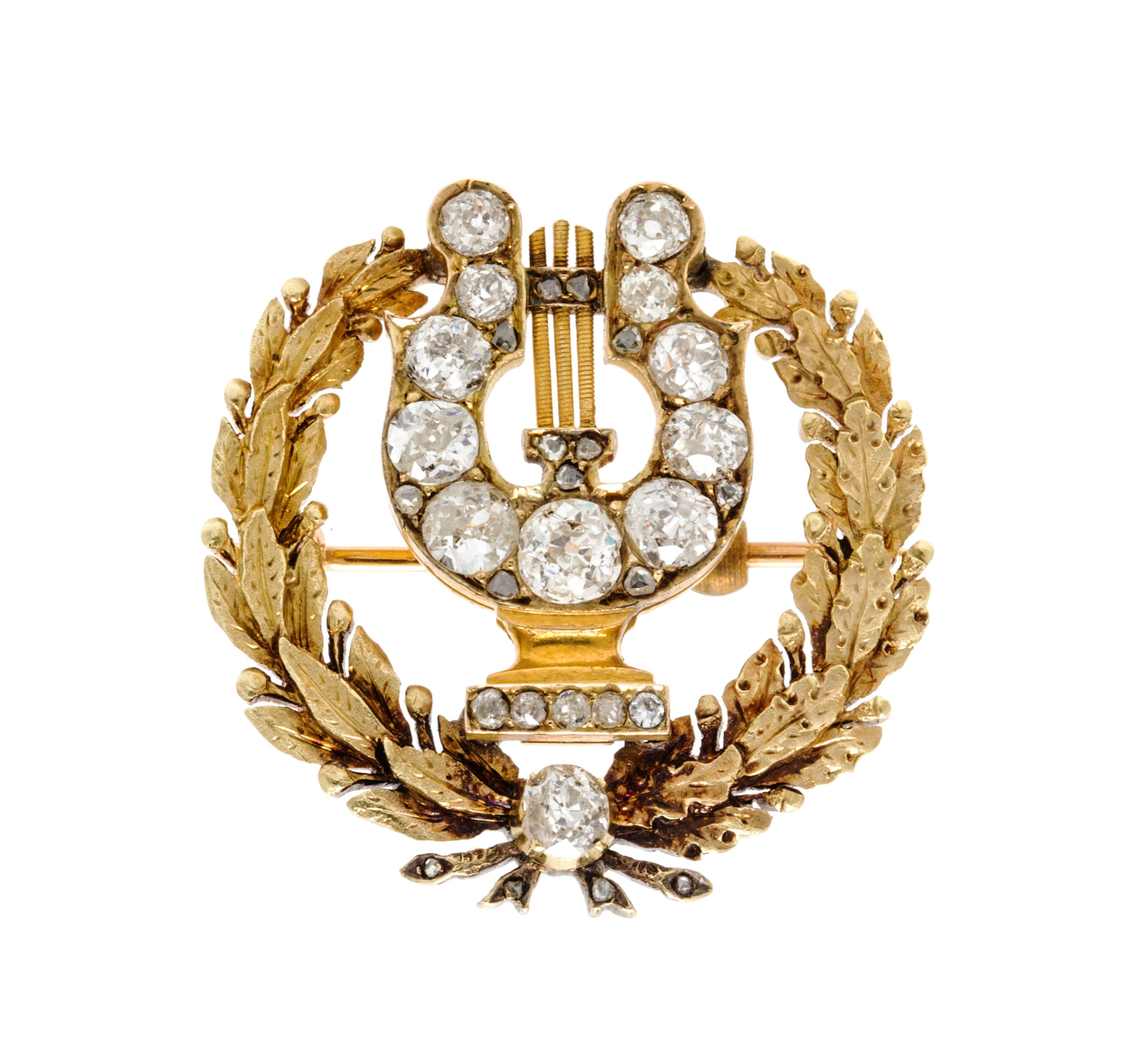 A Georgian Yellow Gold and Diamond Lyre Motif Brooch, 8.60 dwts.