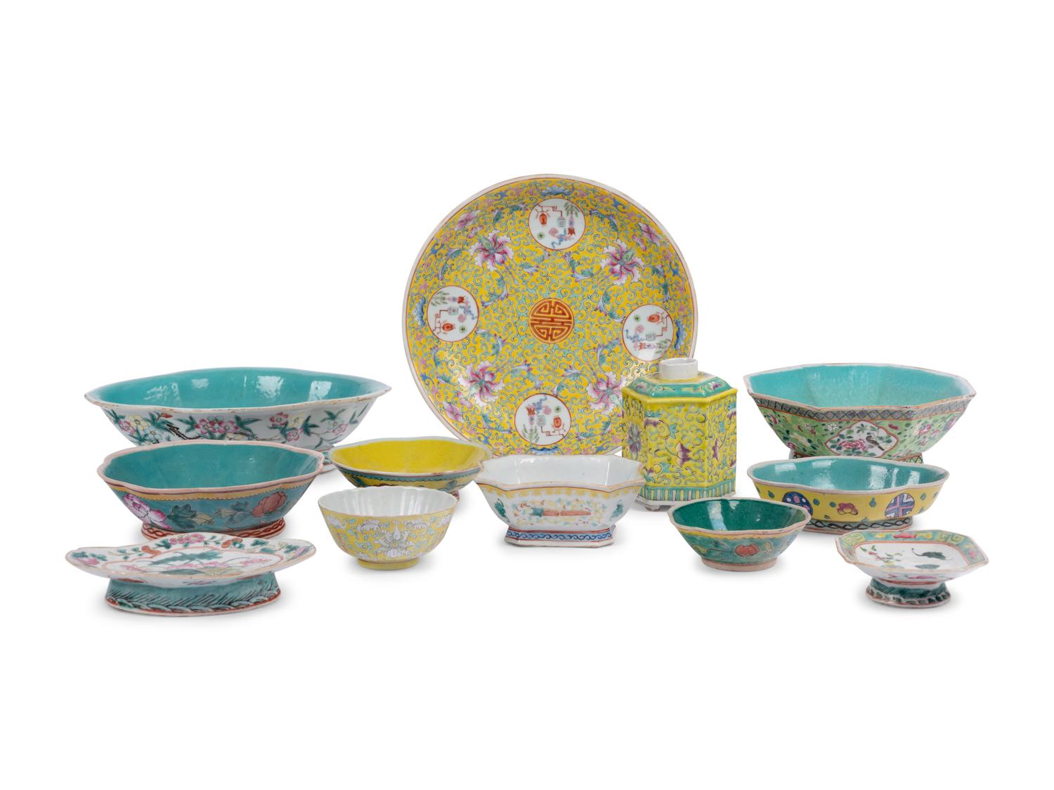 12 Chinese Famille Rose Porcelain Bowls and Dishes