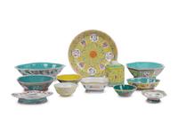 12 Chinese Famille Rose Porcelain Bowls and Dishes