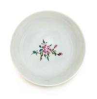 A Famille Jaune Porcelain Bowl Diameter 4 5/8 inches. — DAOGUANG PERIOD (1820-1850)