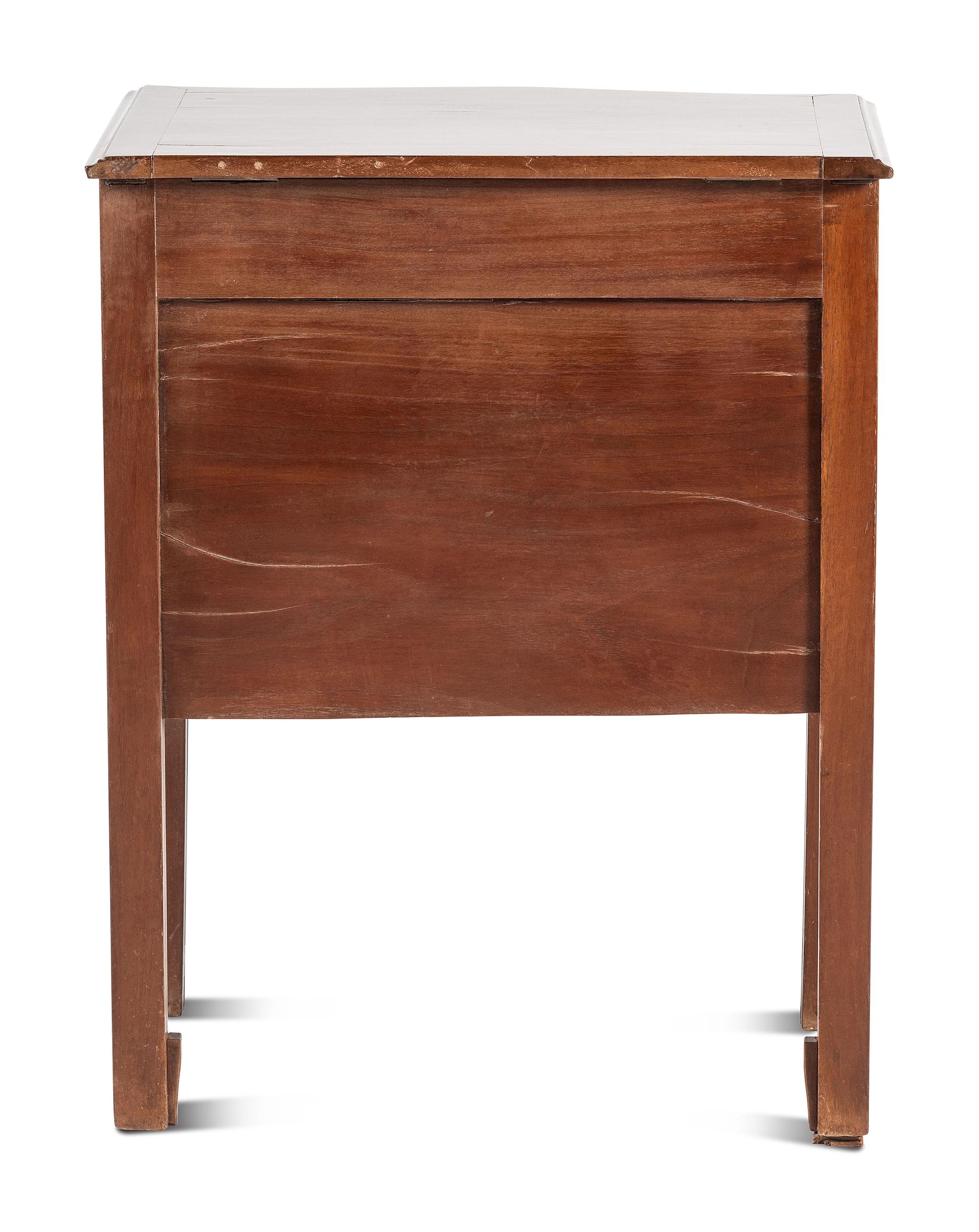 A Federal Mahogany Bowfront Commode