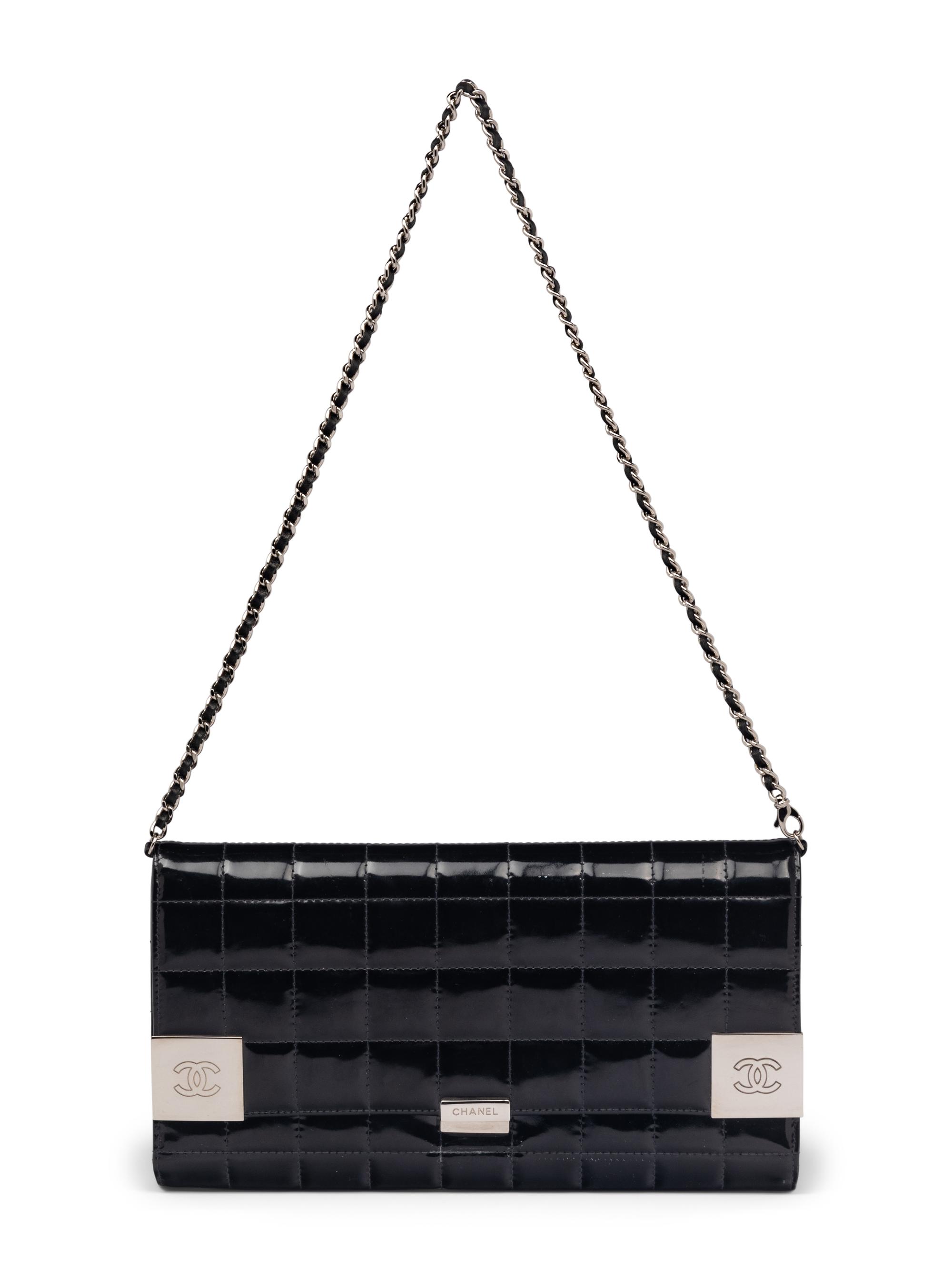 Chanel Chocolate Bar Wallet On Chain in Black Patent Leather
