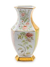 A Romanian Porcelain Vase, Crown Arpo