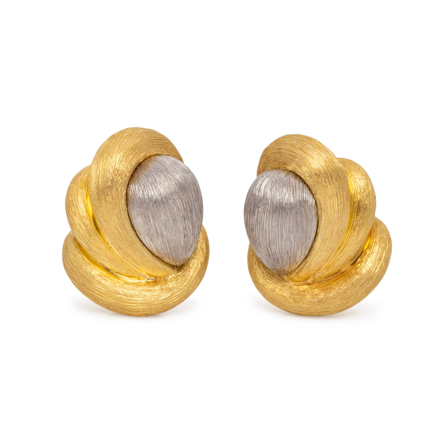 HENRY DUNAY, BICOLOR GOLD EARCLIPS