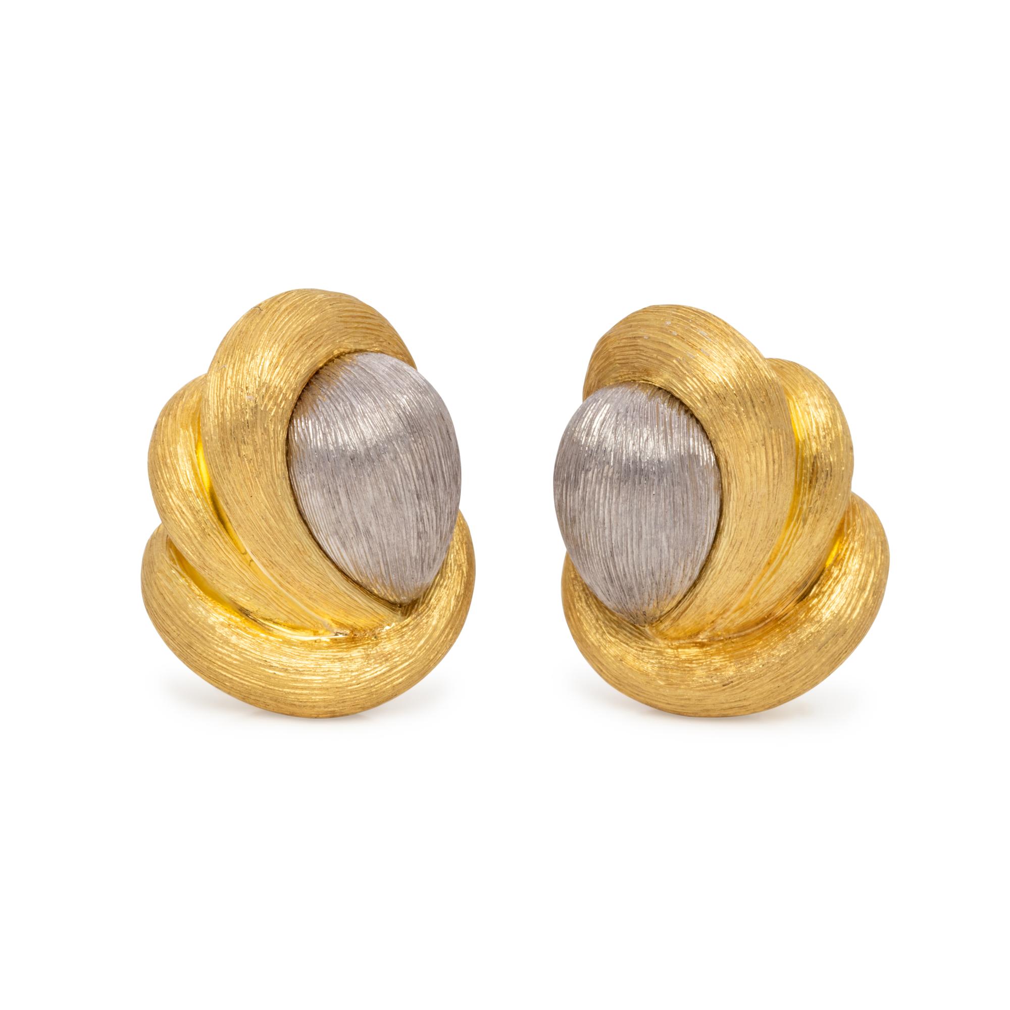 HENRY DUNAY, BICOLOR GOLD EARCLIPS