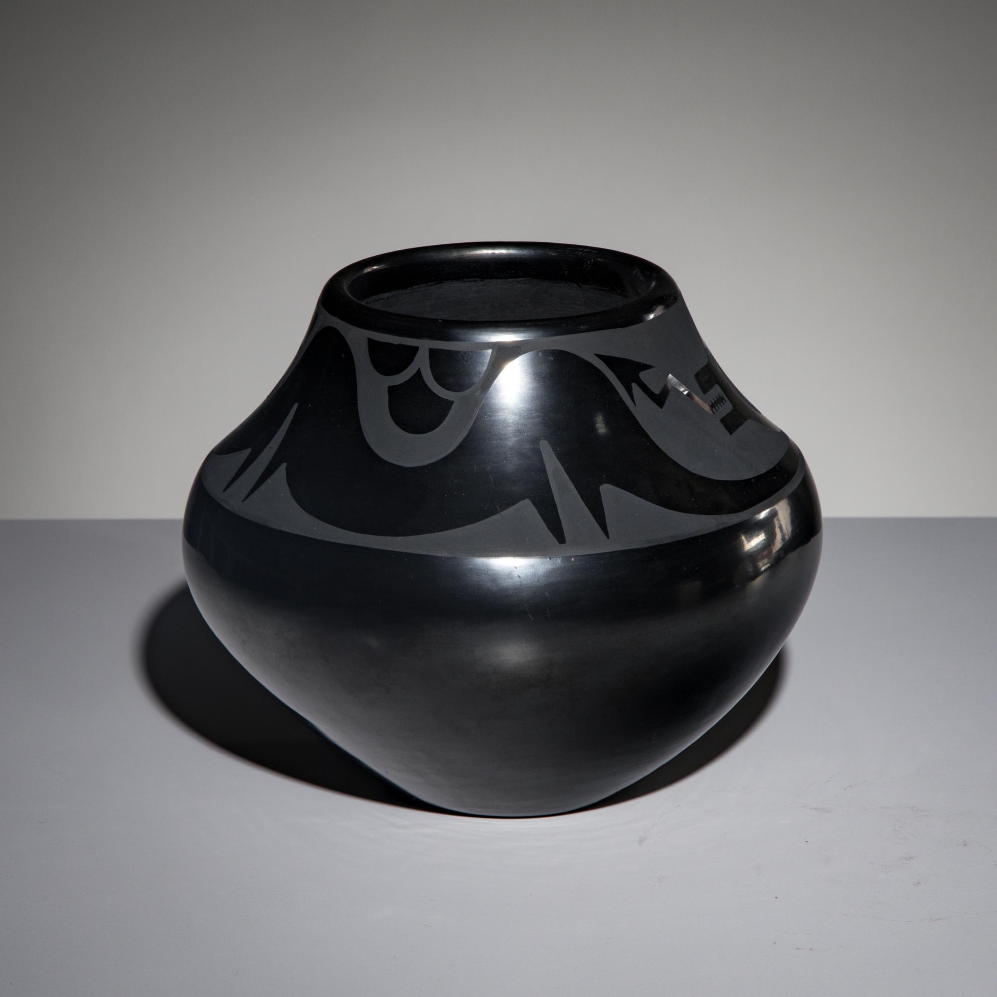 Maria Martinez and Popovi Da (San Ildefonso, 1887-1980 / 1923-1971) — Blackware Pottery Jar, Gunmetal Finish August 1969