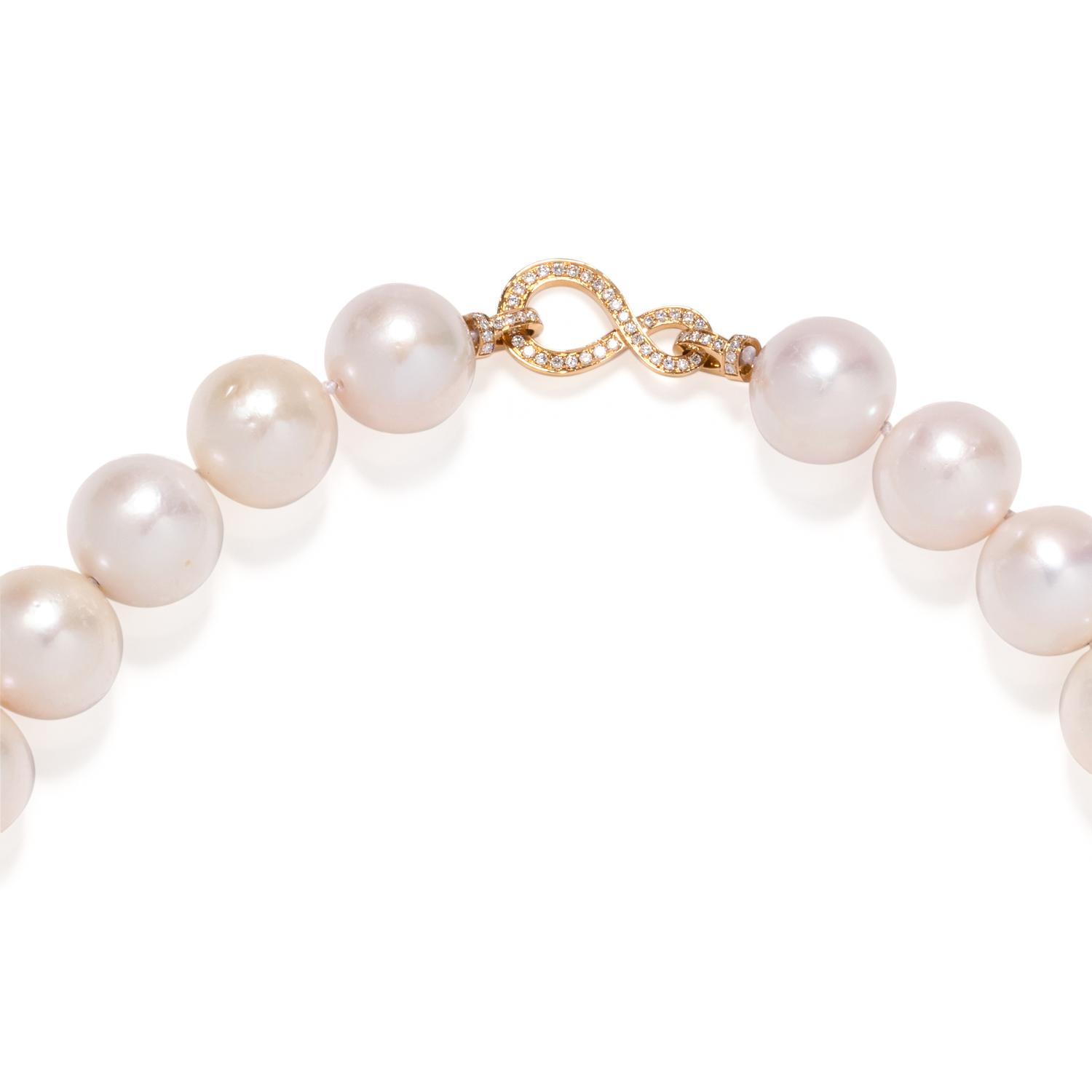 CULTURED SOUTH SEA PEARL AND DIAMOND NECKLACE