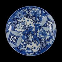 A Massive Japanese Arita Porcelain Blue and White 'Shishi' Charger, Edo to Meiji Period 江戶至明治時代 日本有田燒佛獅圖大盤