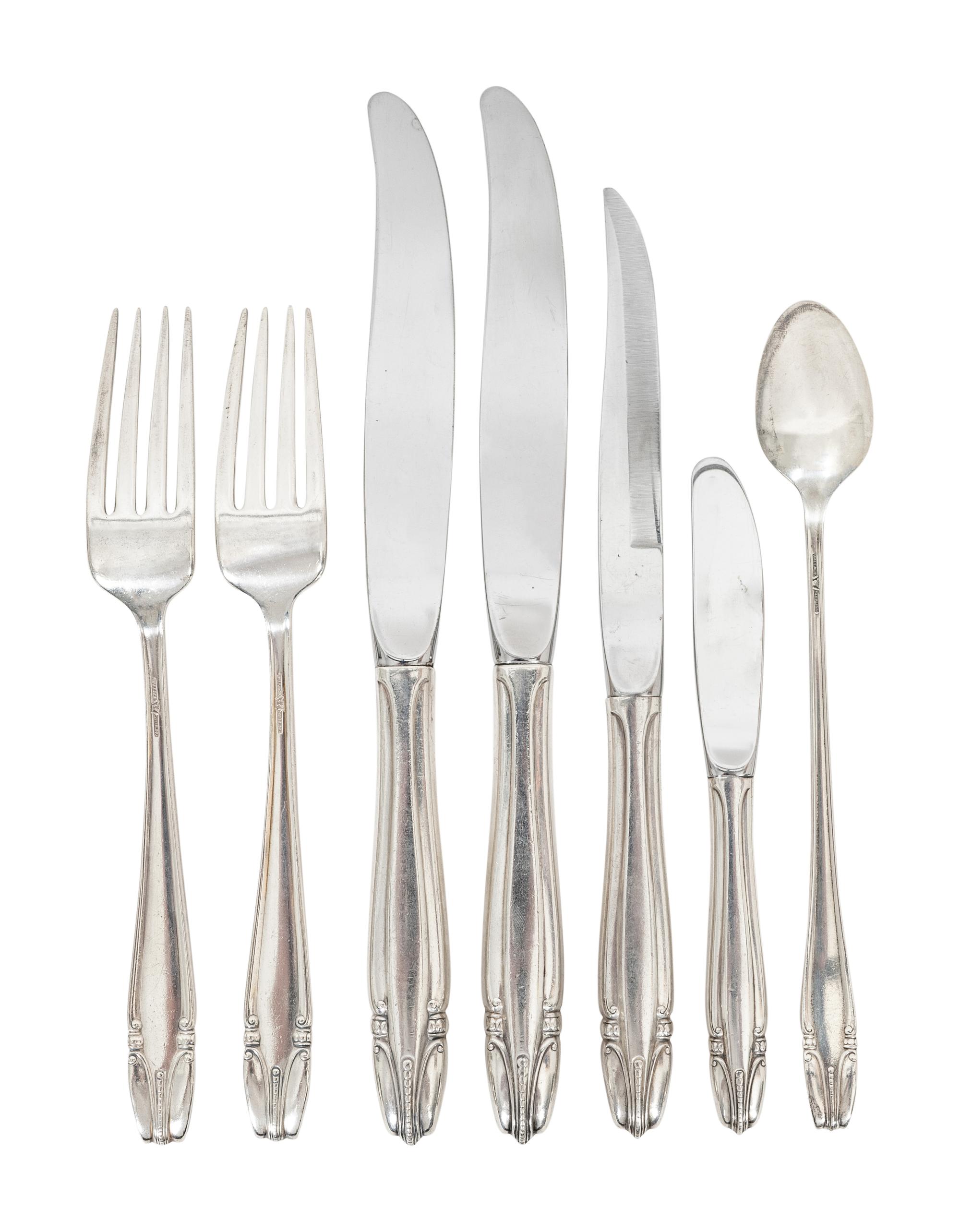 A Wallace Silversmiths Sterling Silver Part Flatware Service