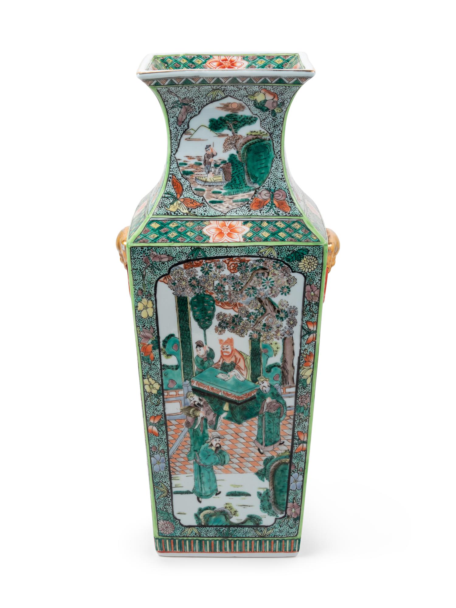 A Chinese Famille Verte Porcelain Vase