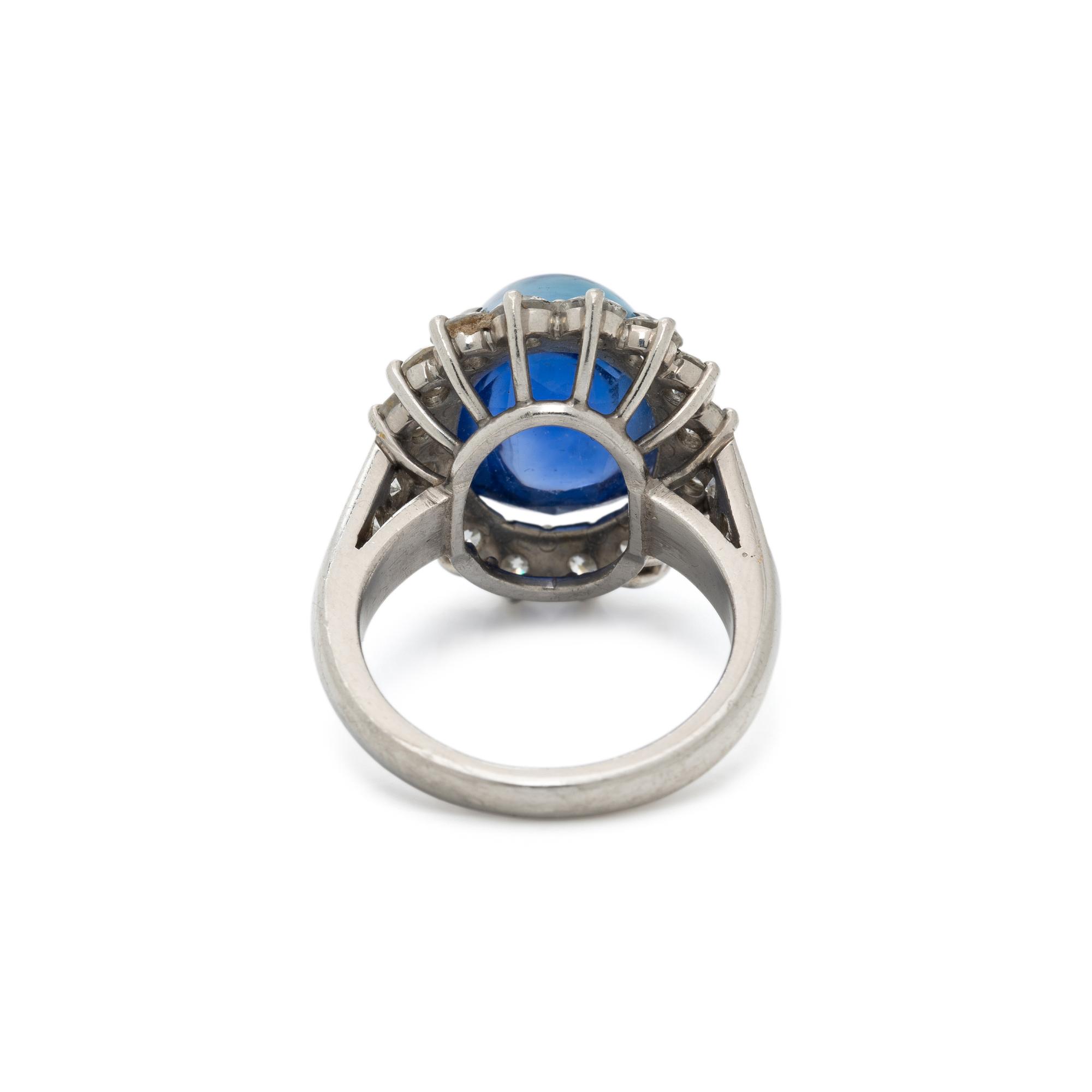 SAPPHIRE AND DIAMOND RING