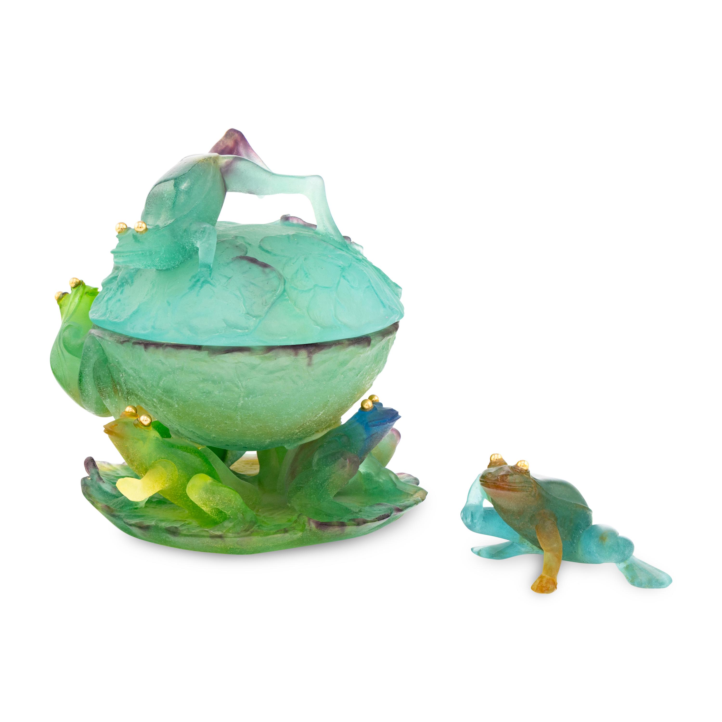 A Daum Pâte-de-Verre Grenouille Covered Bowl