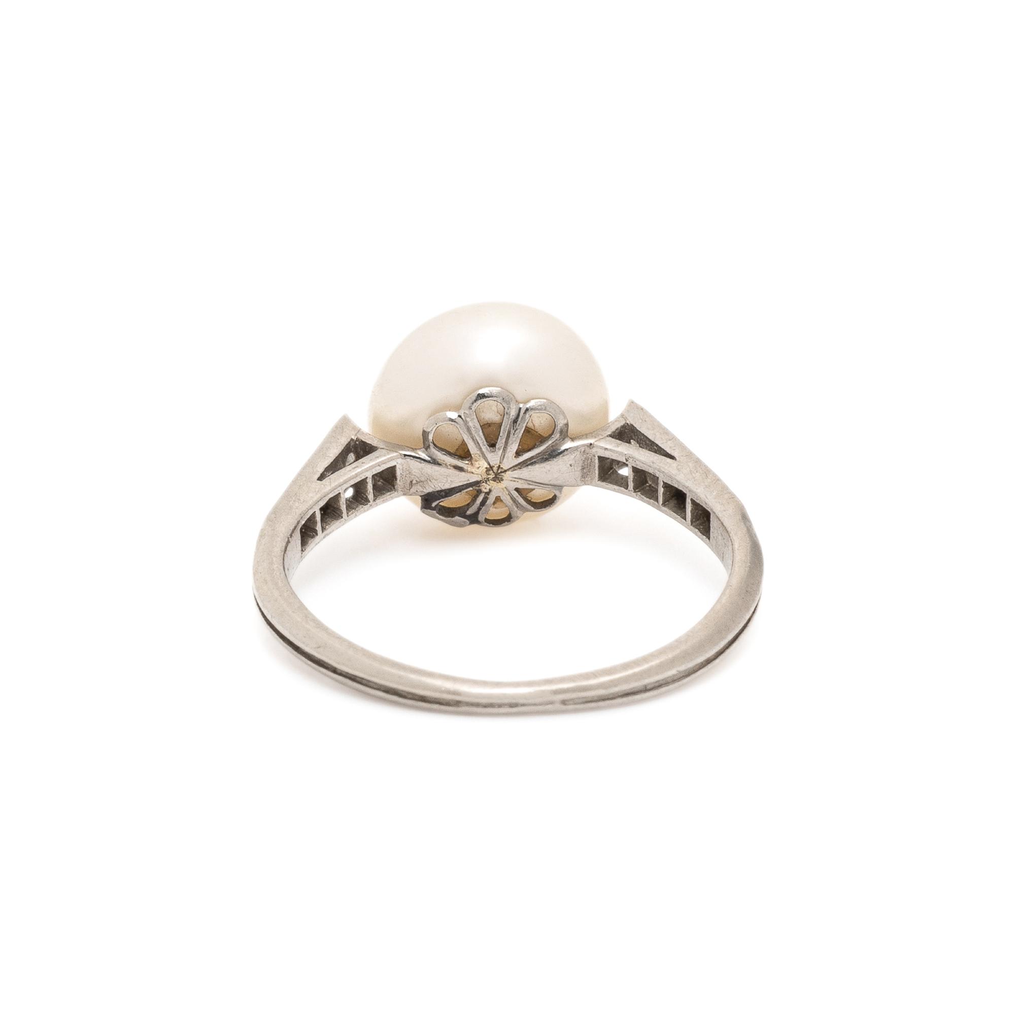ANTIQUE, PEARL AND DIAMOND RING