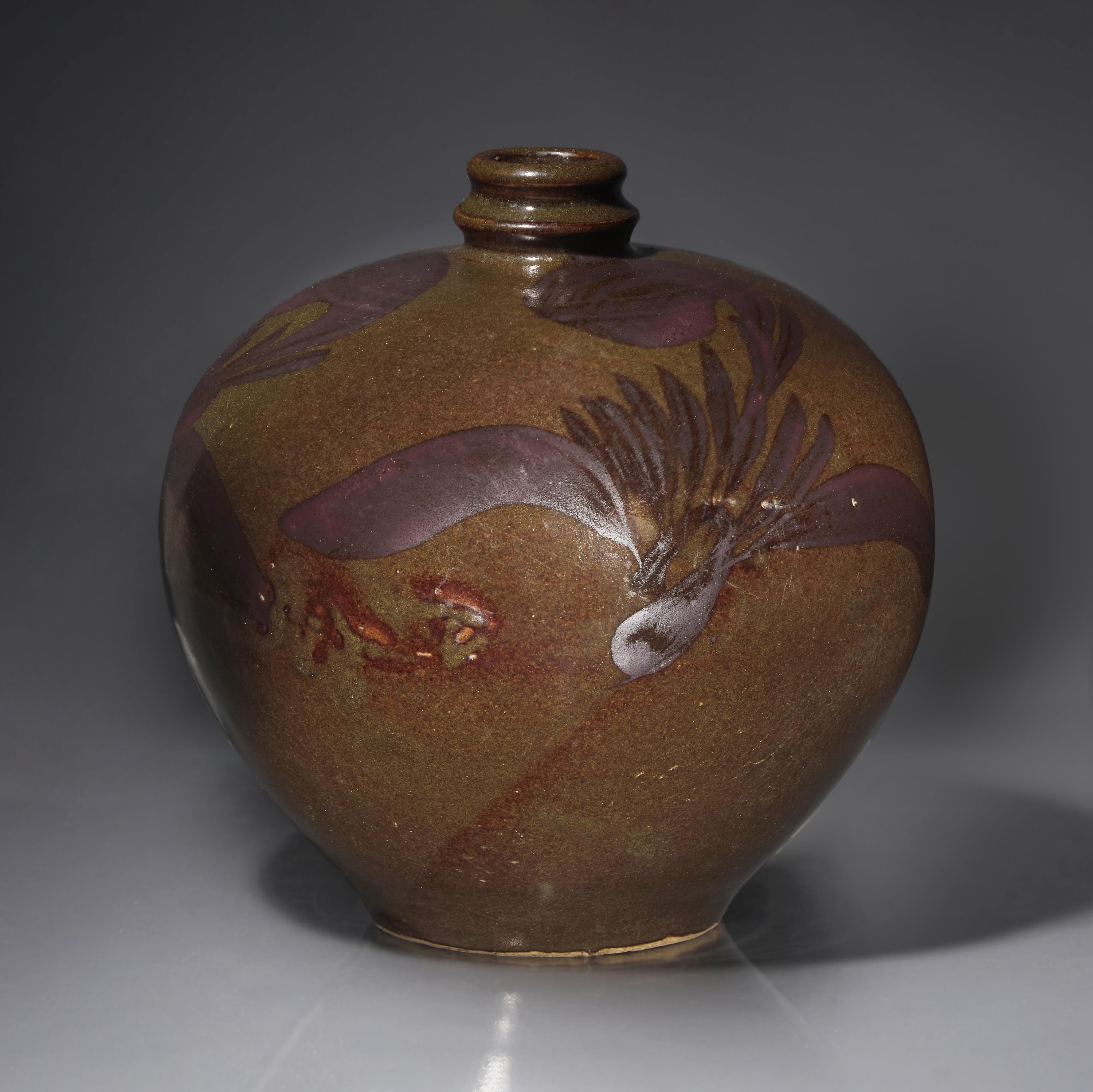 A Chinese Iron-Brown-Decorated Teadust-Glazed Vase, Jin Dynasty 金 茶葉末釉鐵鏽花紋小口瓶