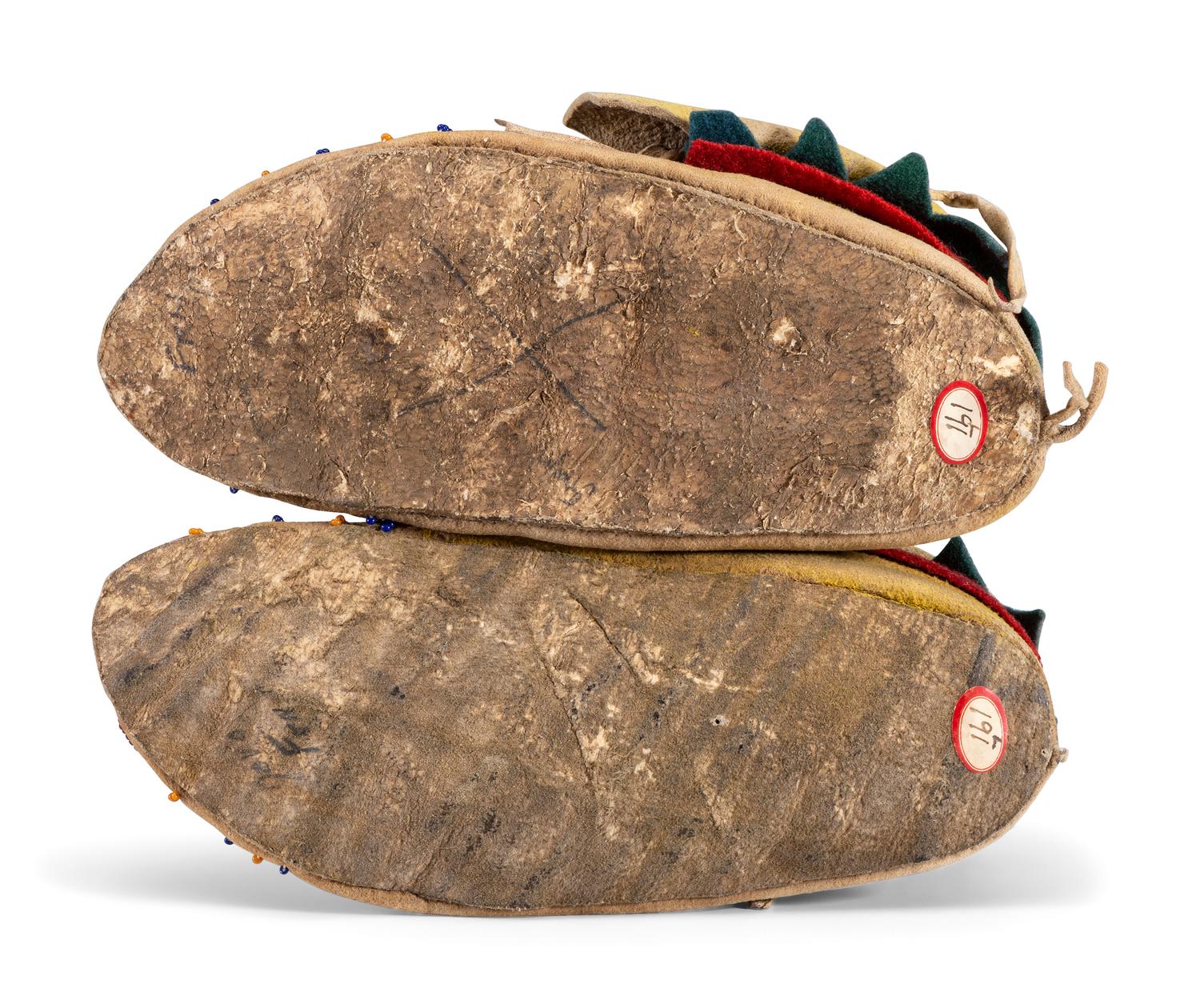 Apaslooke [Crow] Beaded Hide Moccasins