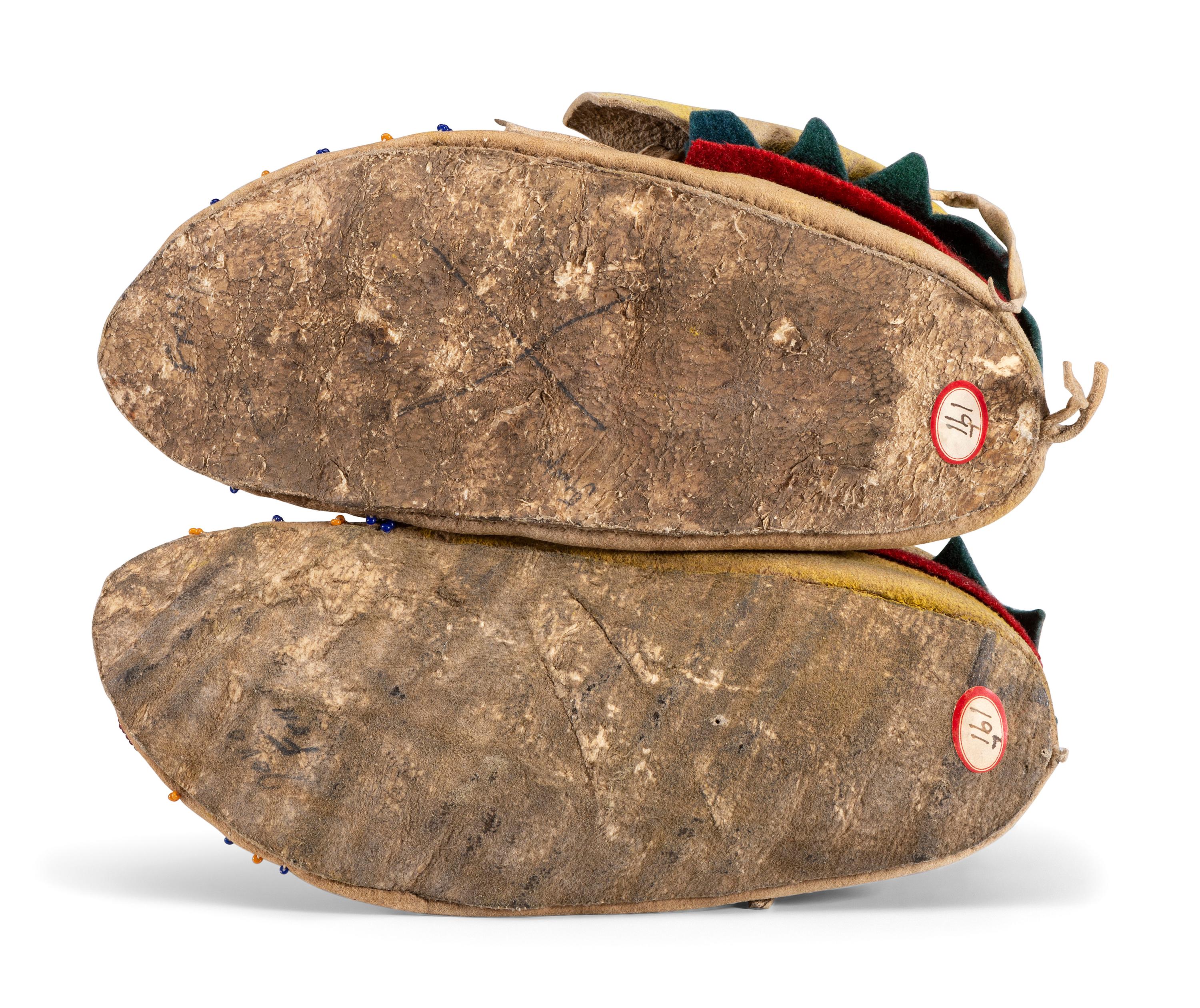 Apaslooke [Crow] Beaded Hide Moccasins