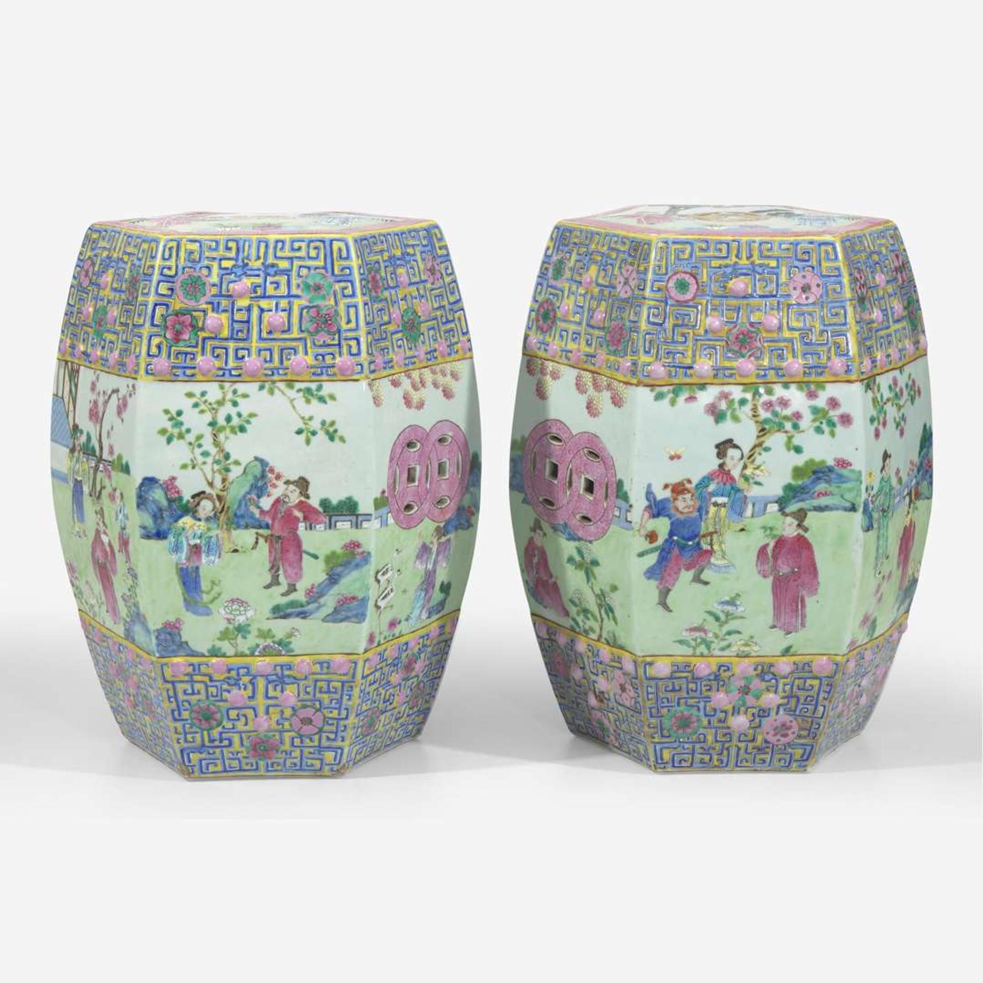 A pair of Chinese famille rose-decorated garden seats 洋彩开光花鸟人物图坐墩 19th/20th century ???????