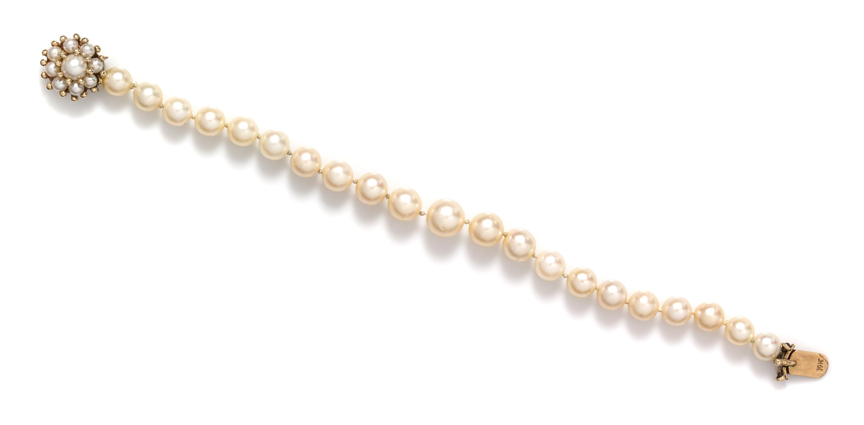 A 14 Karat Yellow Gold and Cultured Pearl Bracelet,