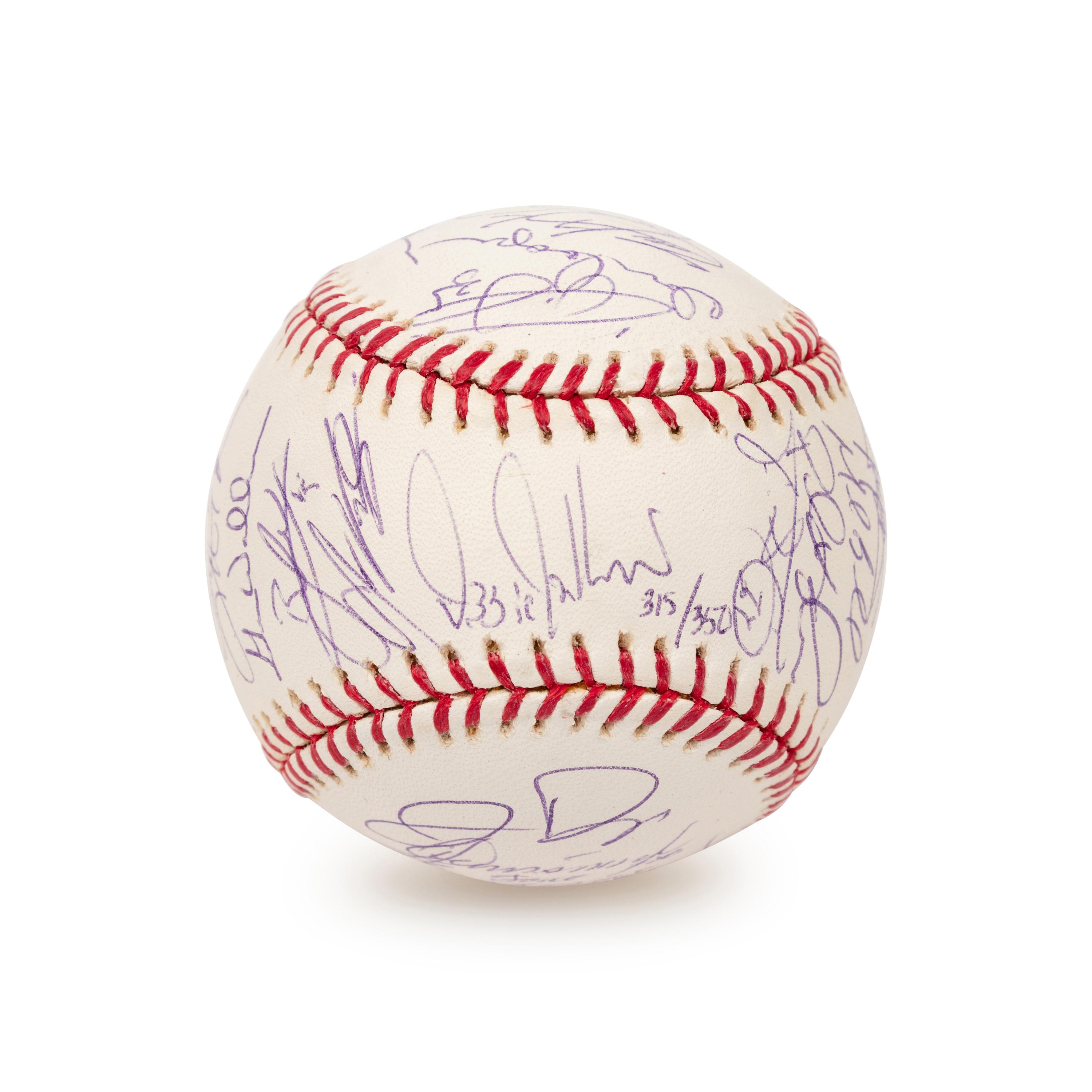 A 2005 World Series Chicago White Sox Team Signed Autograph Baseball (Beckett Authentication Services)