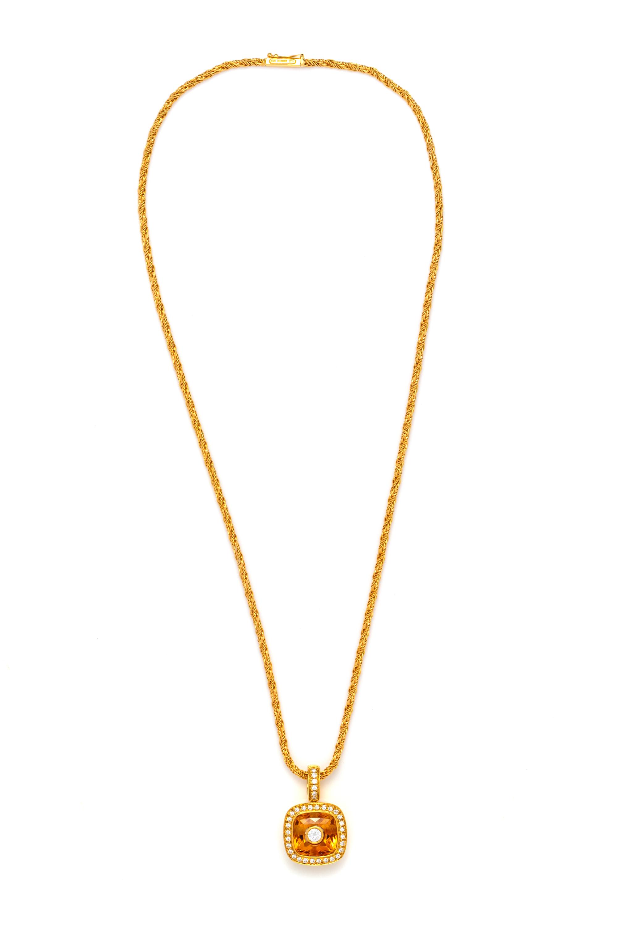 YELLOW GOLD, CITRINE AND DIAMOND PENDANT/NECKLACE