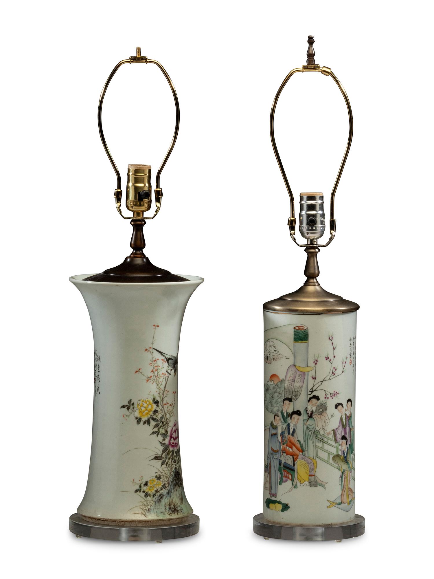 A Pair of Chinese Export Porcelain Vases