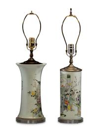 A Pair of Chinese Export Porcelain Vases