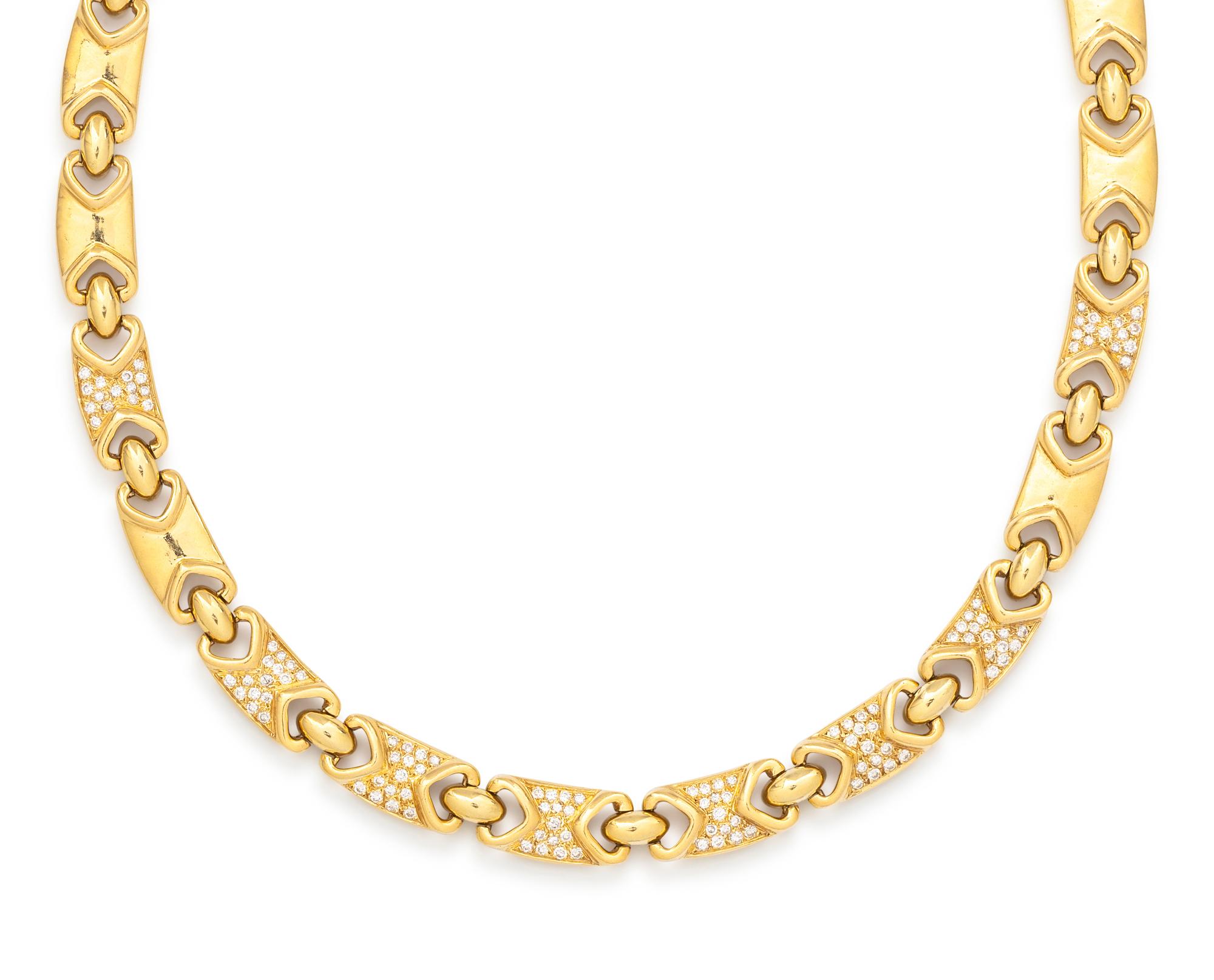 YELLOW GOLD AND DIAMOND NECKLACE