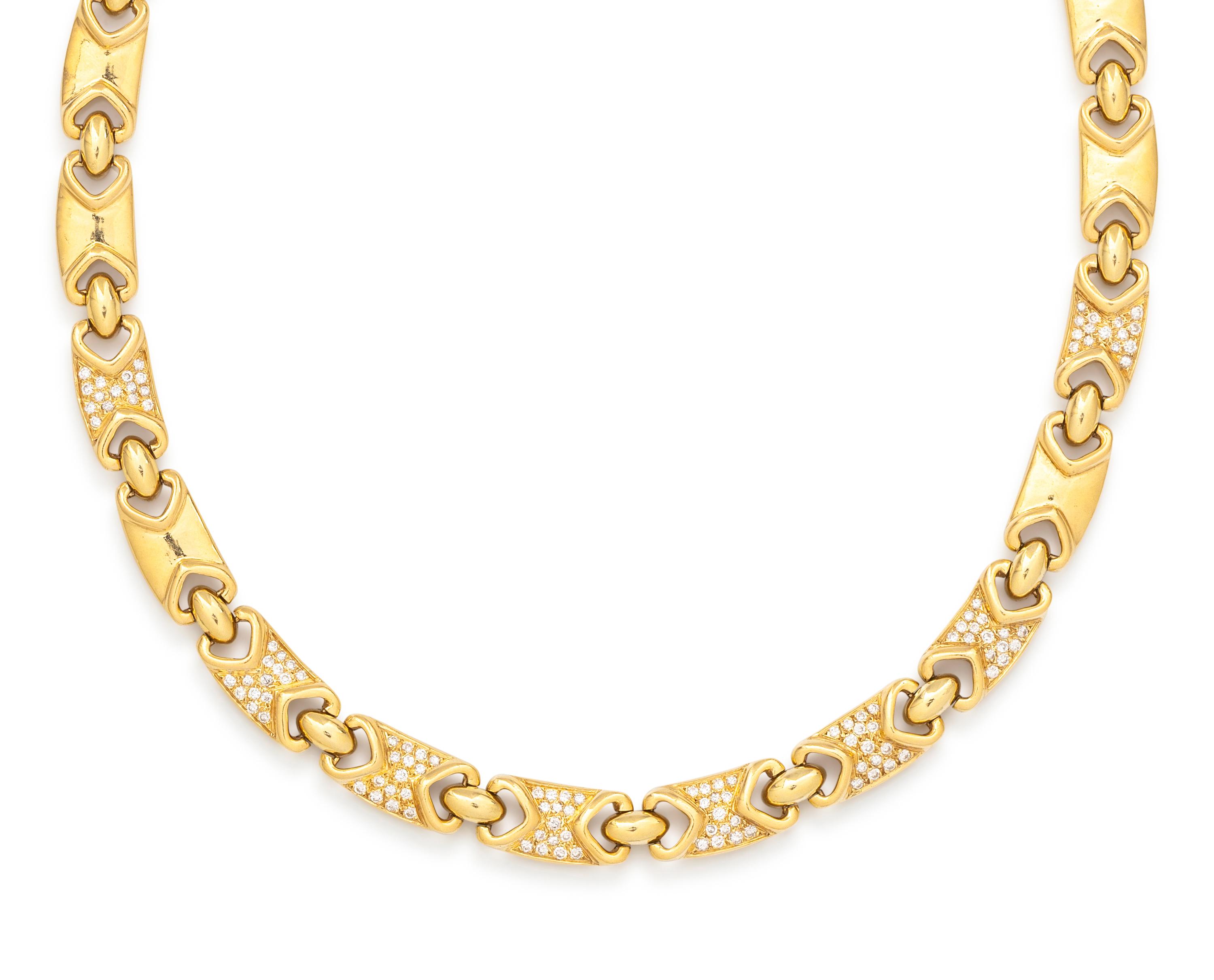 YELLOW GOLD AND DIAMOND NECKLACE