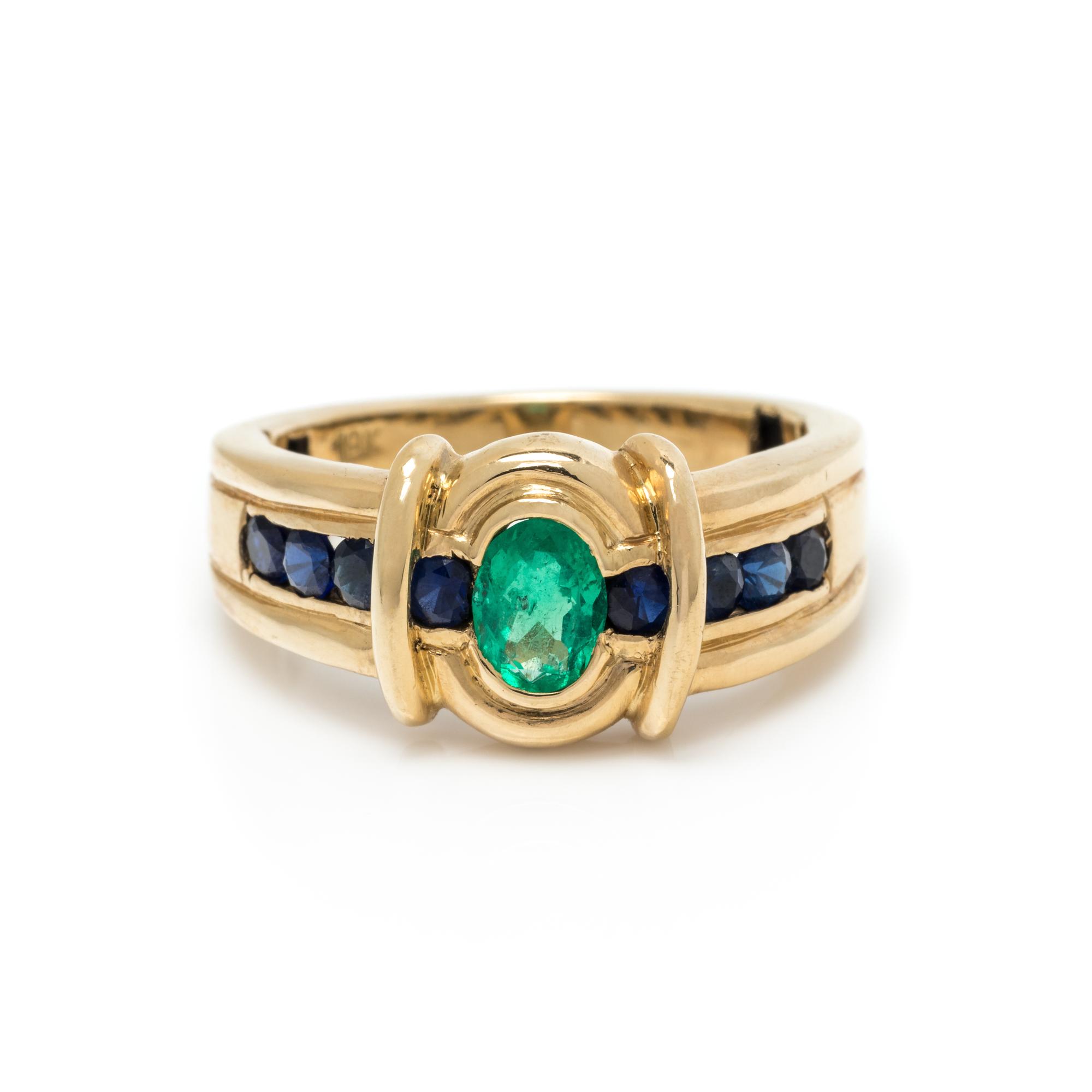 EMERALD AND SAPPHIRE RING