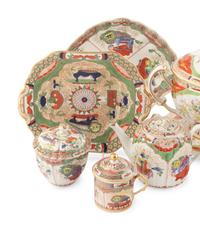 A Worcester Porcelain Bengal Tiger Service
