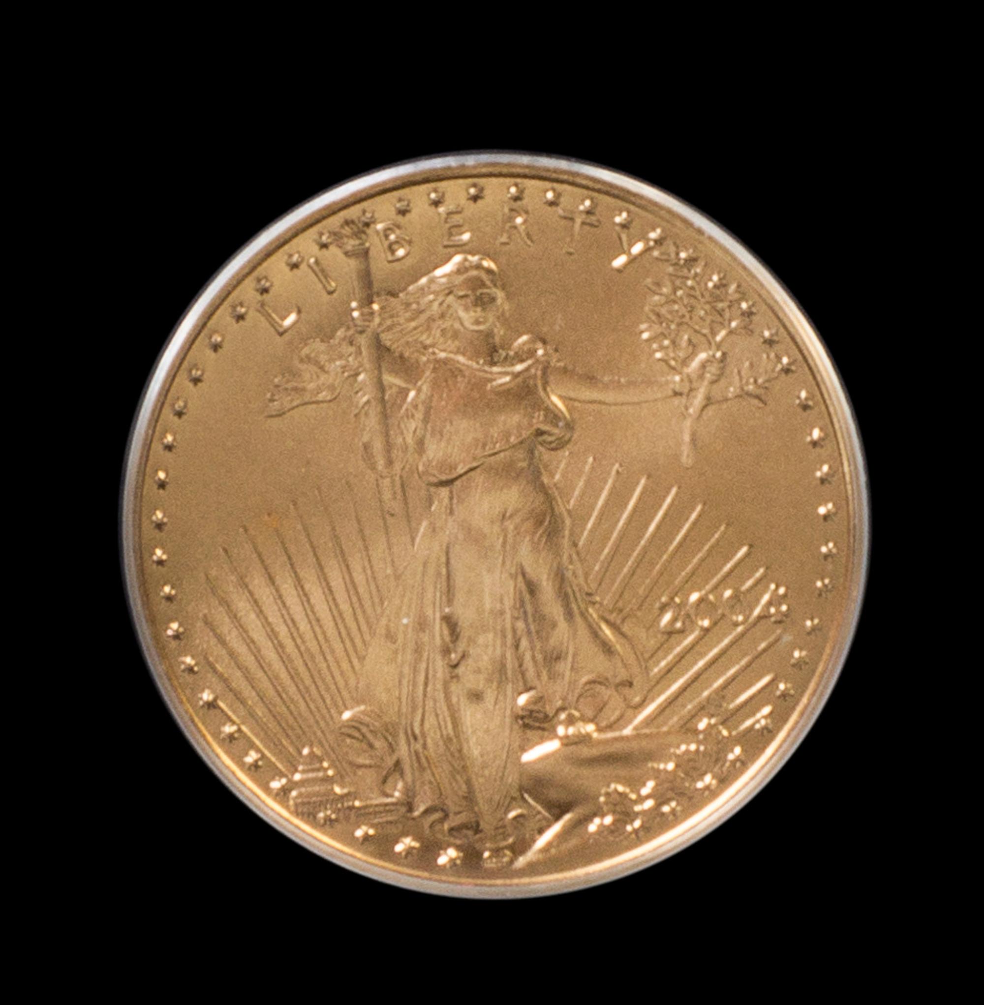 A United States 2004 Eagle $25 Gold Coin