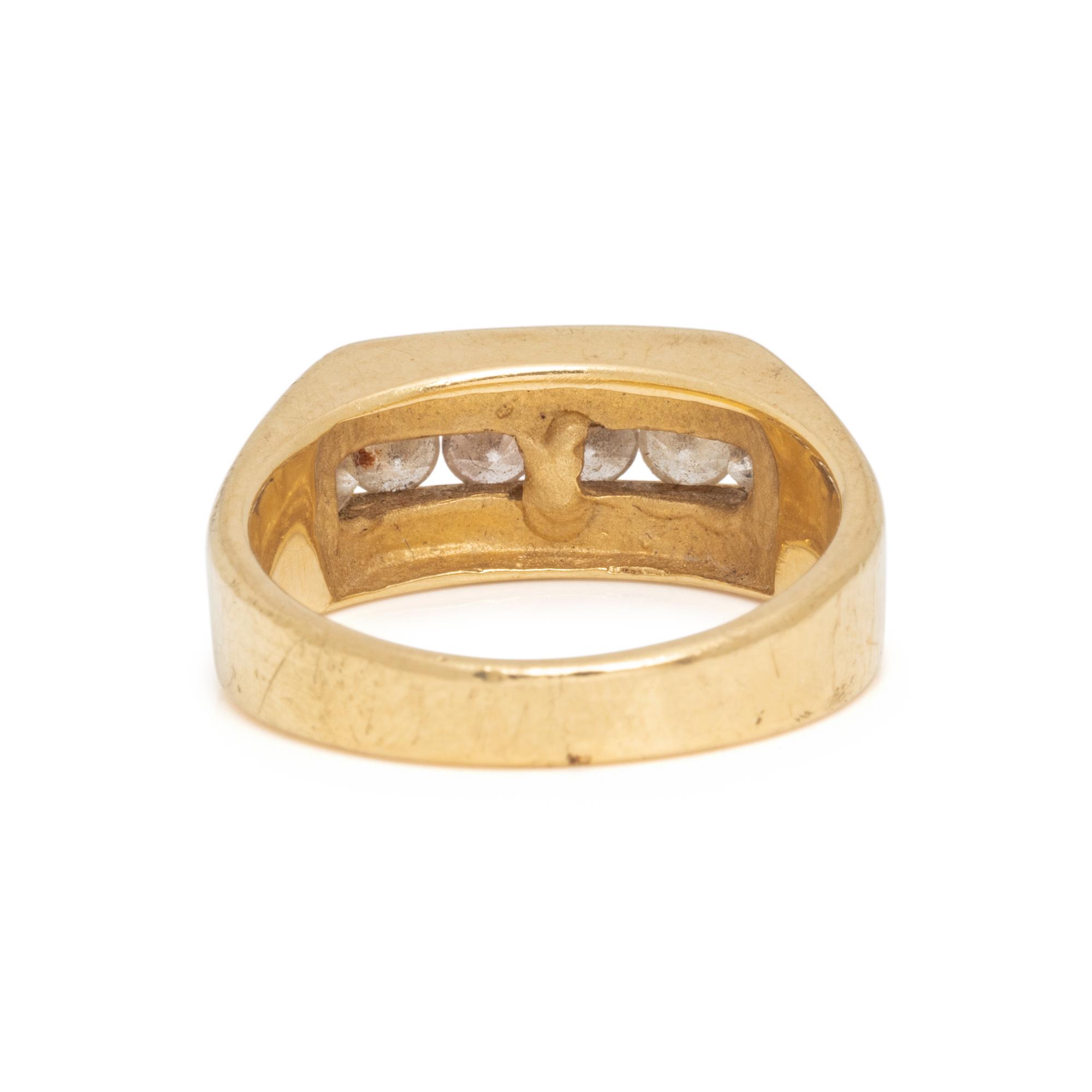 YELLOW GOLD AND DIAMOND RING
