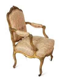 A Louis XV Style Giltwood Sofa and Pair of Fauteuils — EARLY 20TH CENTURY