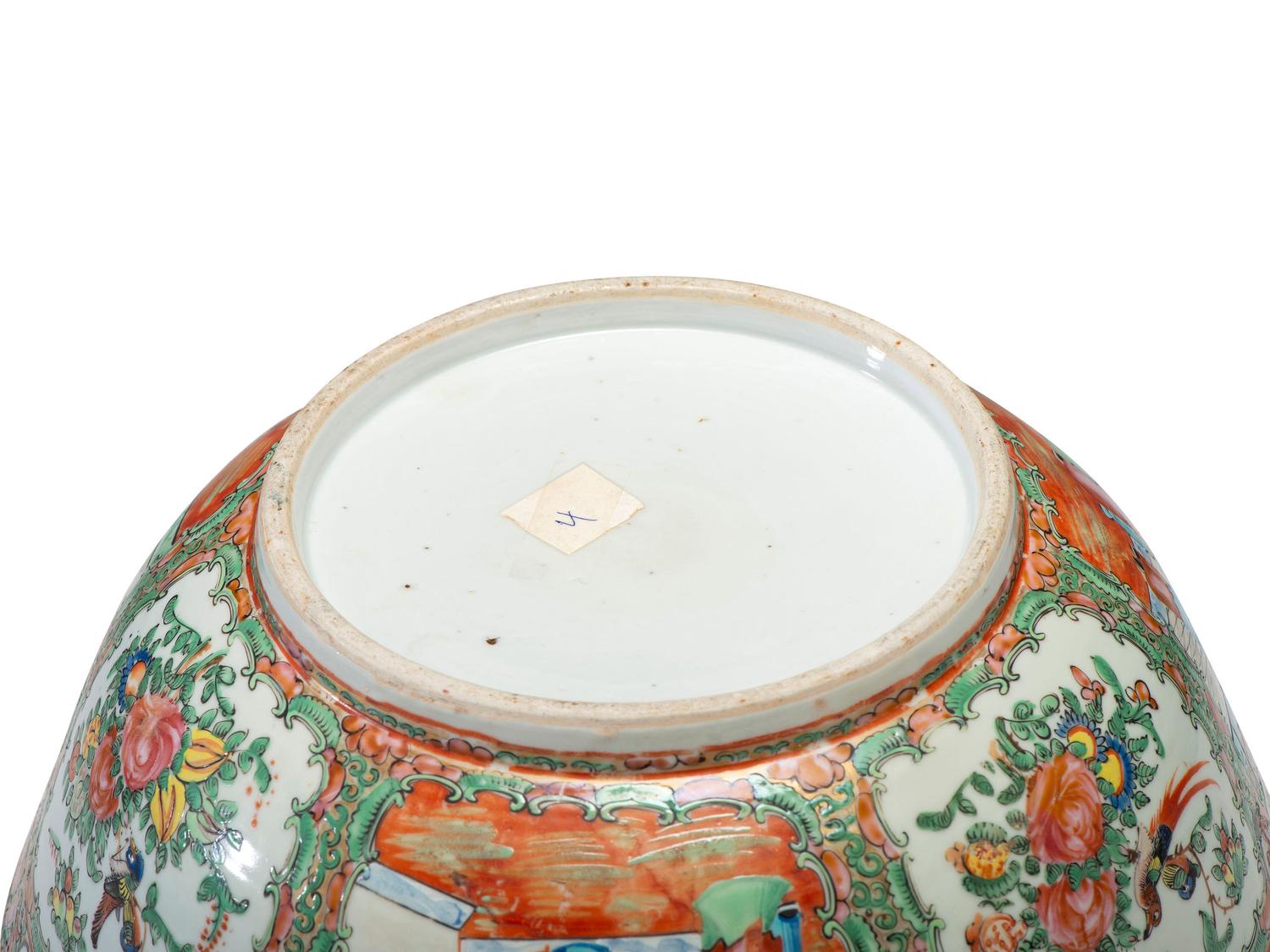 A Rose Medallion Center Bowl and Stand