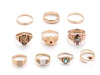 COLLECTION OF YELLOW GOLD RINGS