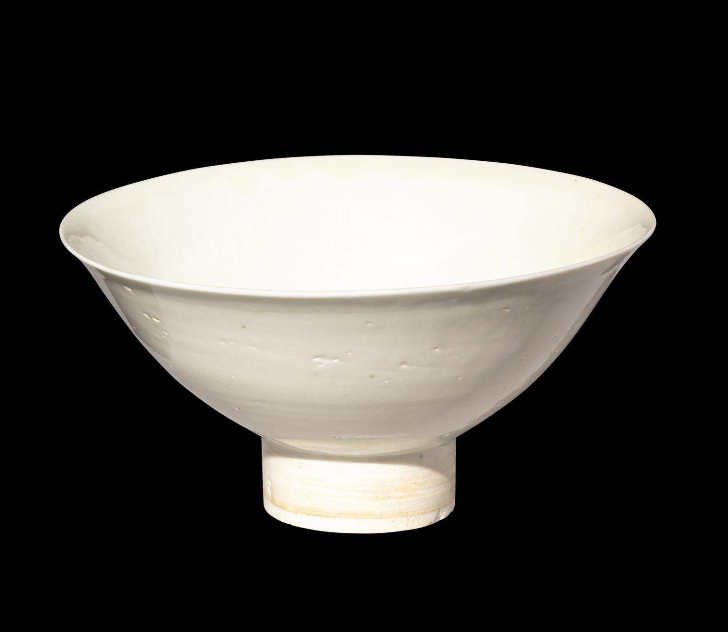 A Chinese White Glazed Porcelain Stem Bowl