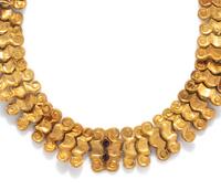 A Roman Gold and Garnet Necklace