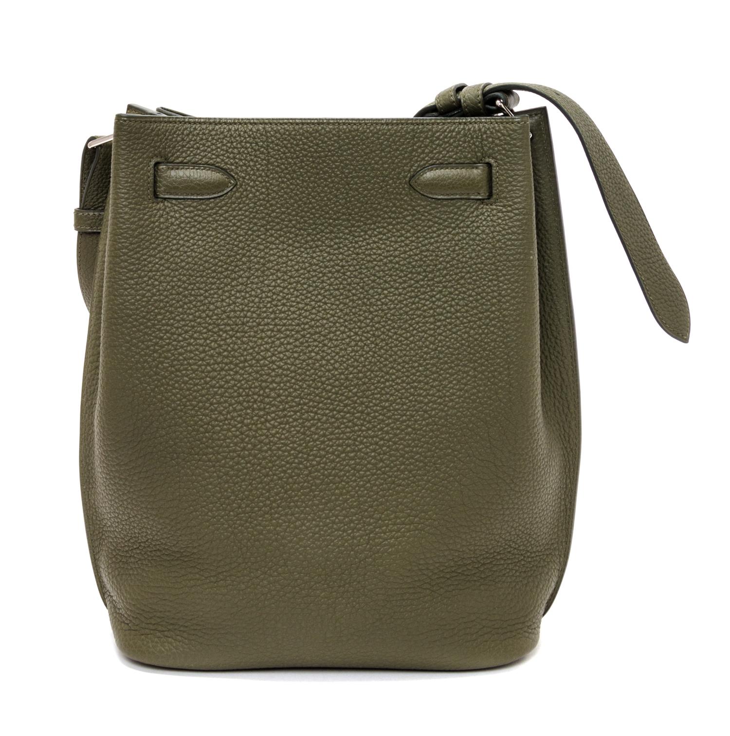 An Hermes Vert Veronese Togo 22cm So-Kelly Handbag, 9" x 11" x 4.5".