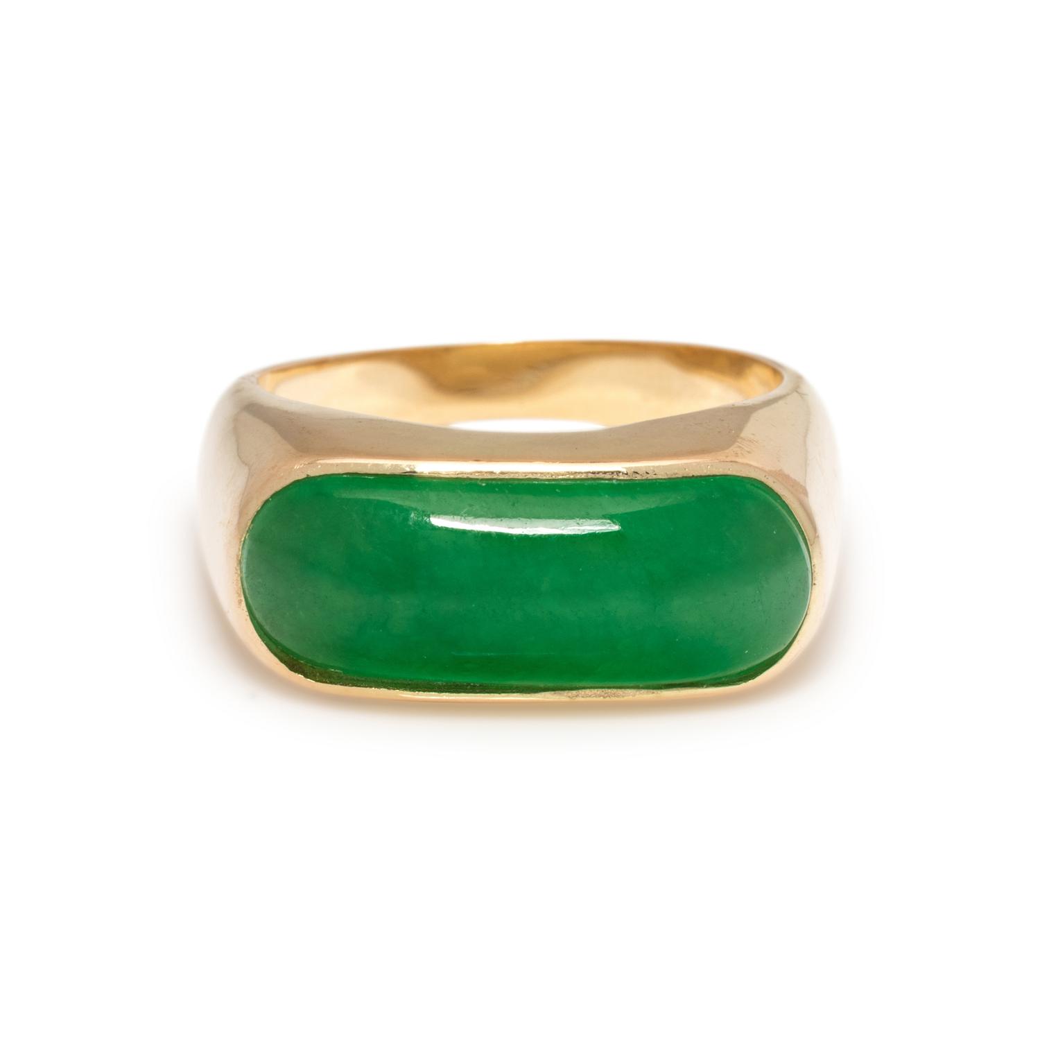 YELLOW GOLD AND JADE RING