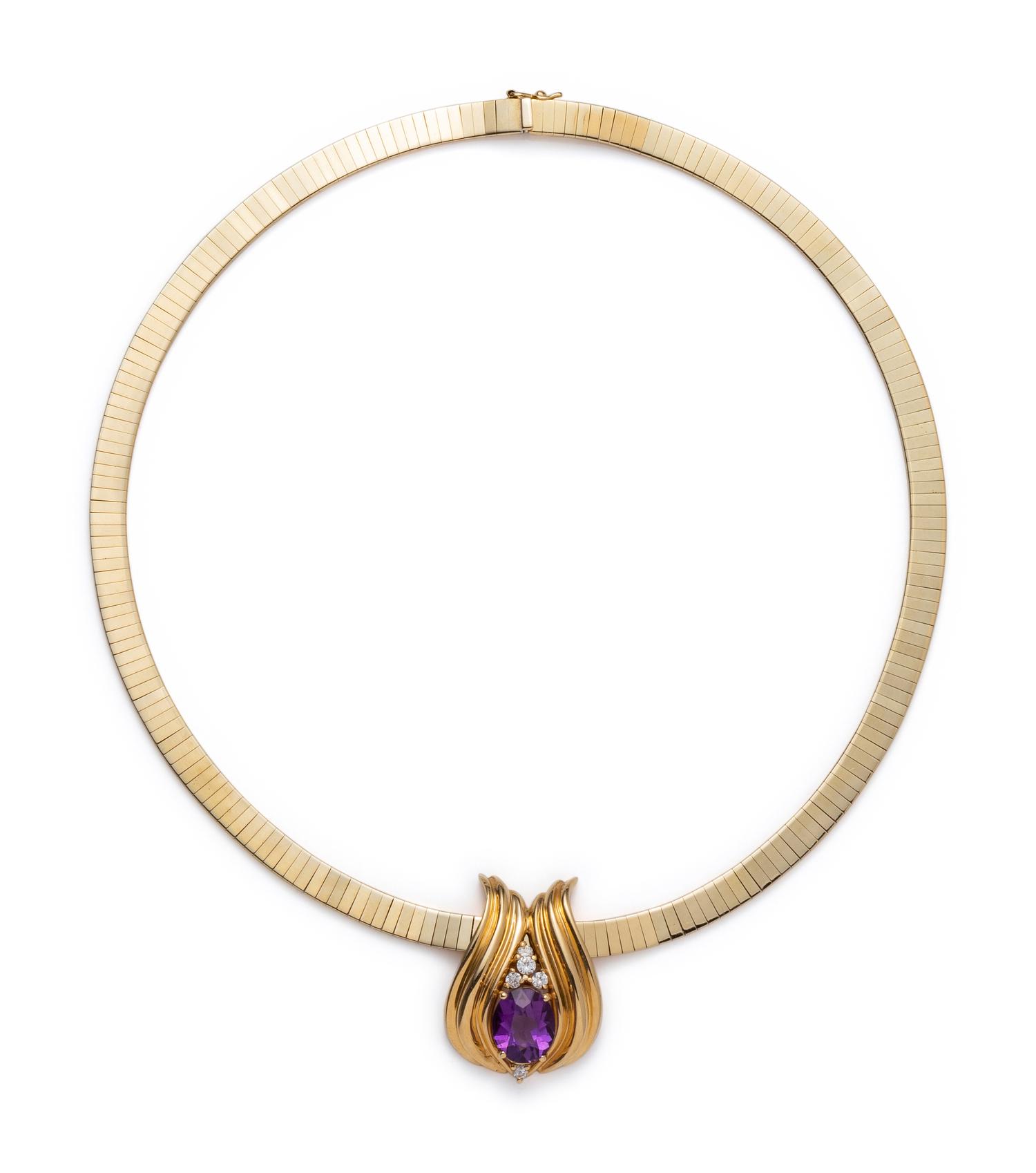 YELLOW GOLD, AMETHYST AND DIAMOND PENDANT/NECKLACE