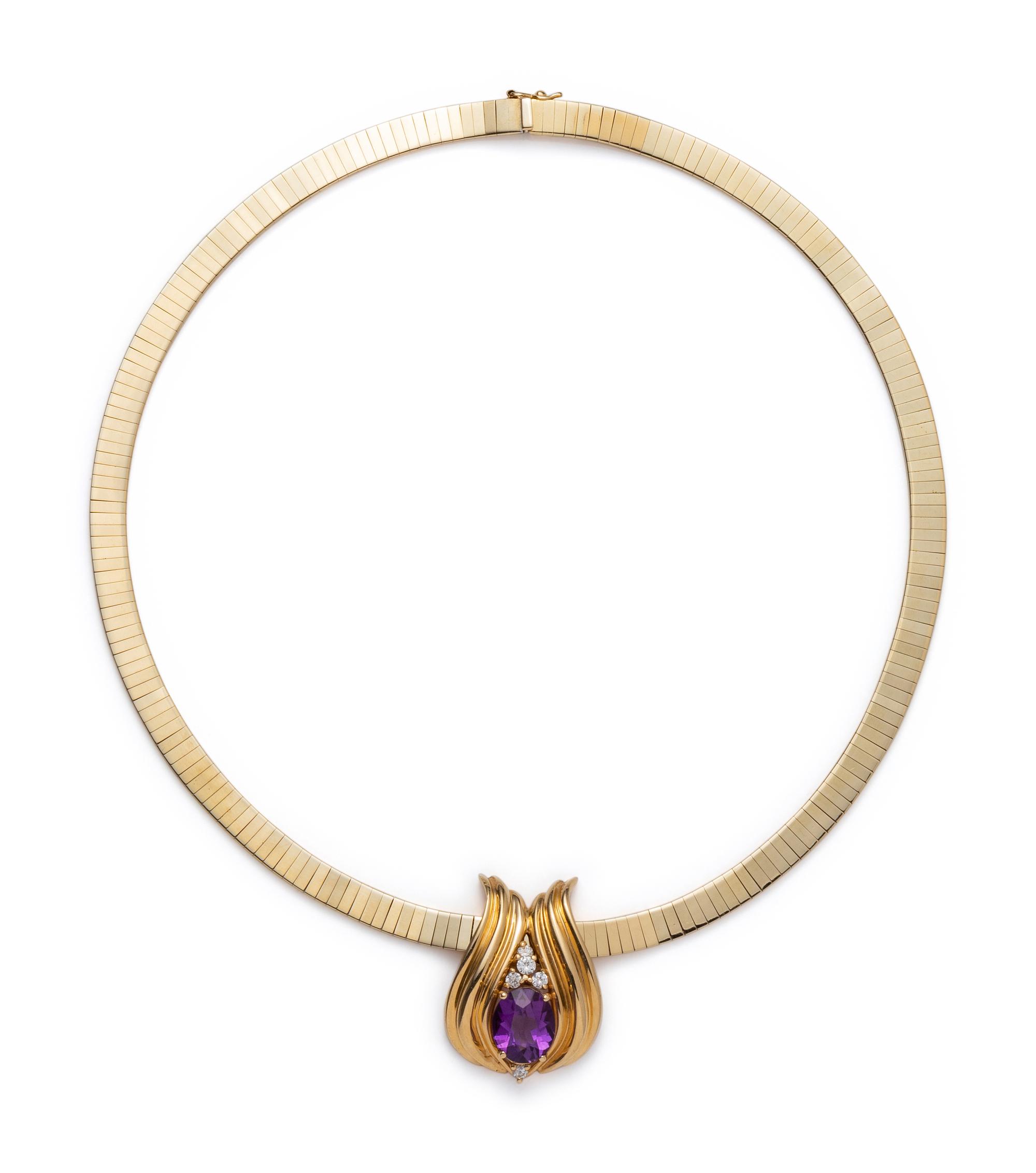 YELLOW GOLD, AMETHYST AND DIAMOND PENDANT/NECKLACE