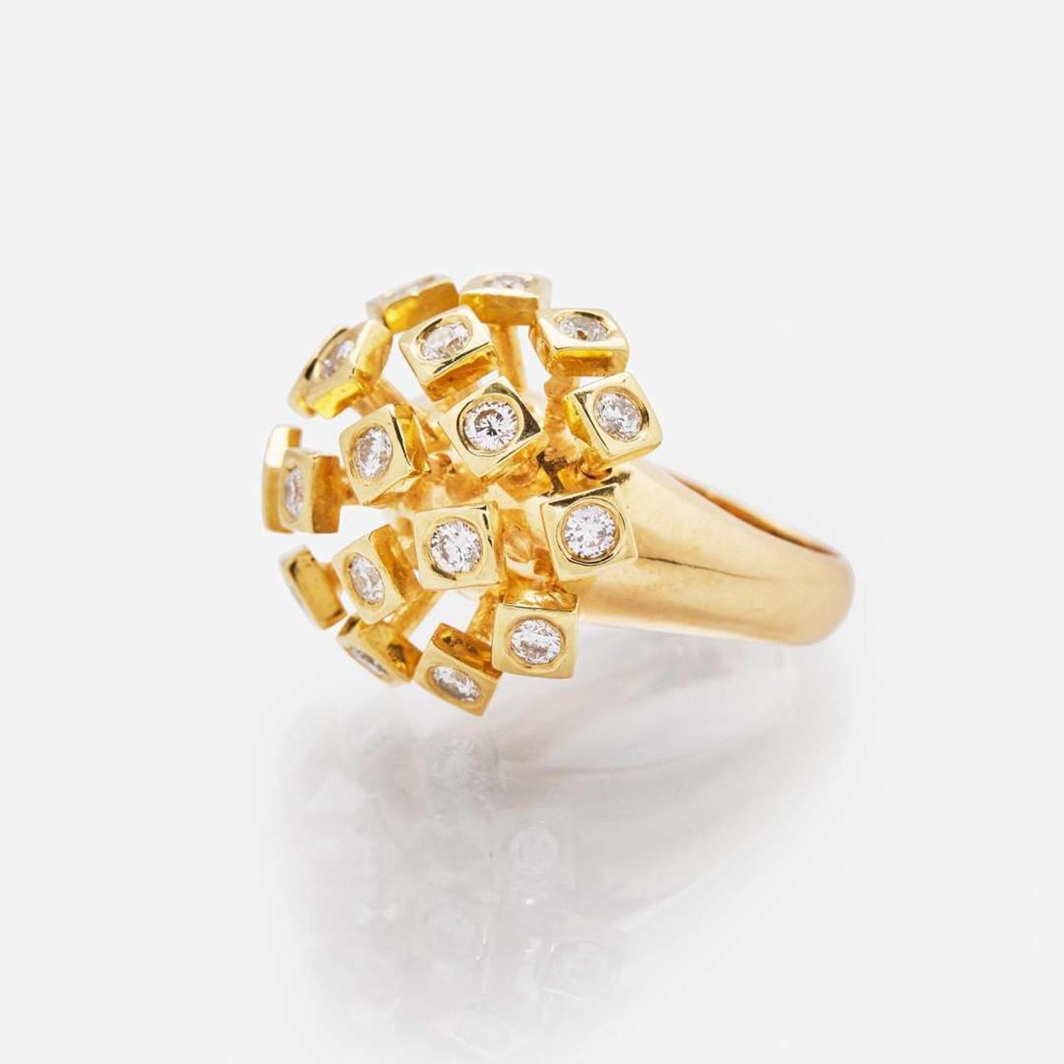 An 18K Yellow Gold and Diamond Ring