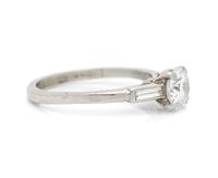 DIAMOND RING